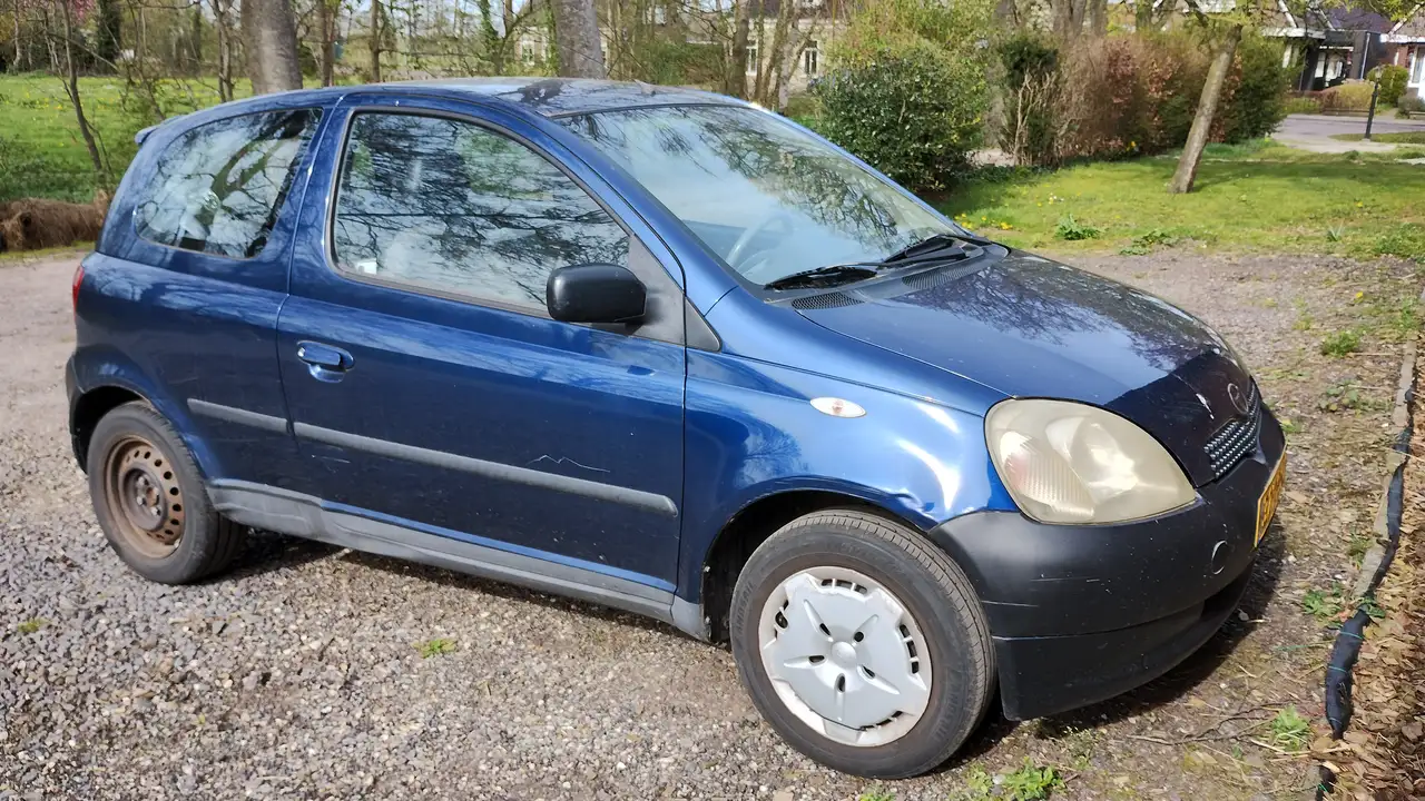 Toyota Yaris 1.0-16V VVT-i Terra, foto 1