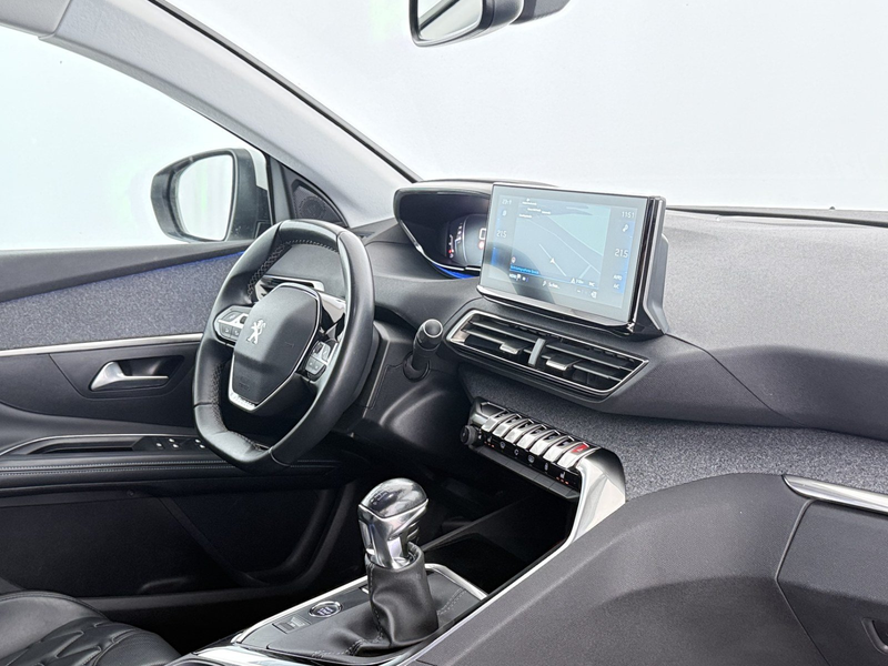 Peugeot 5008 1.5 BlueHDi 130 Allure LED 7-SITZER LEDER — photo 15