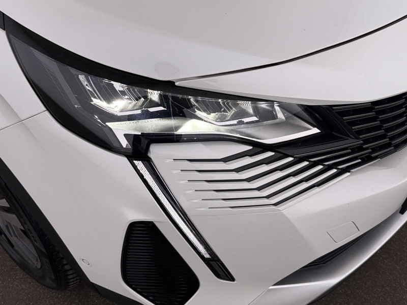 Peugeot 5008 1.5 BlueHDi 130 Allure LED 7-SITZER LEDER — photo 12