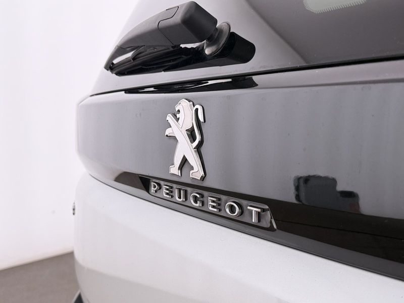 Peugeot 5008 1.5 BlueHDi 130 Allure LED 7-SITZER LEDER — photo 10