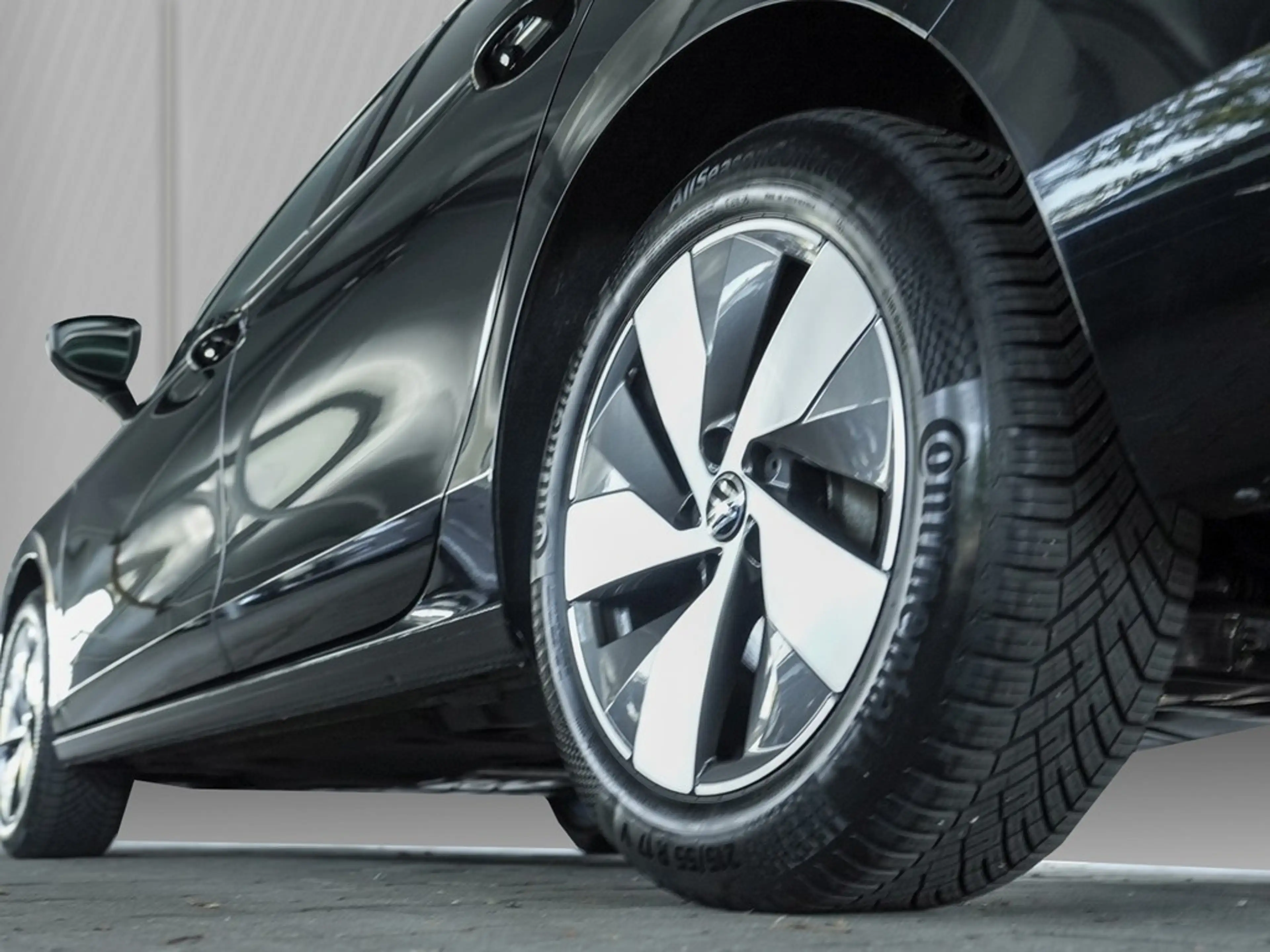 Volkswagen Passat Variant 1,5 eTSI DSG Business,AHK,LED,ACC 360° Kamera,S... — photo 5