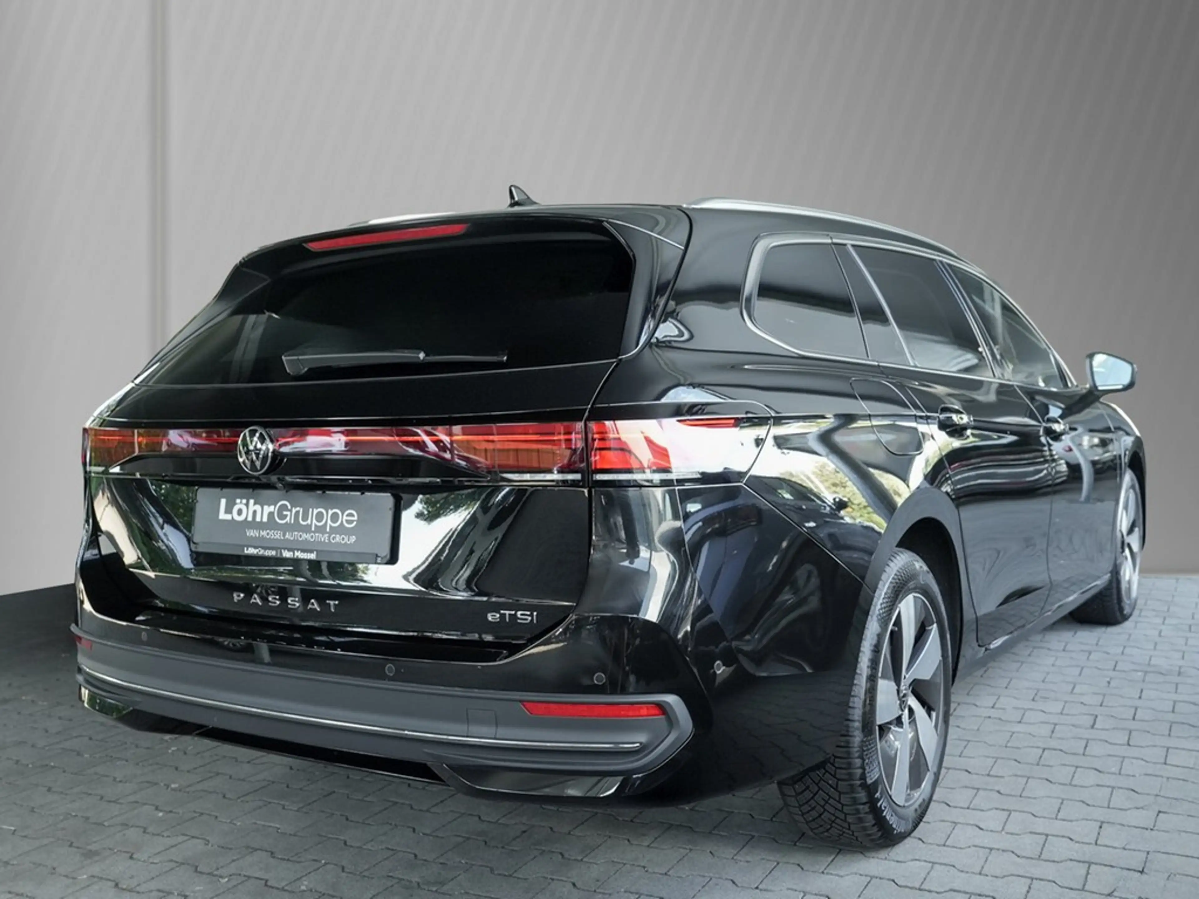 Volkswagen Passat Variant 1,5 eTSI DSG Business,AHK,LED,ACC 360° Kamera,S... — photo 4