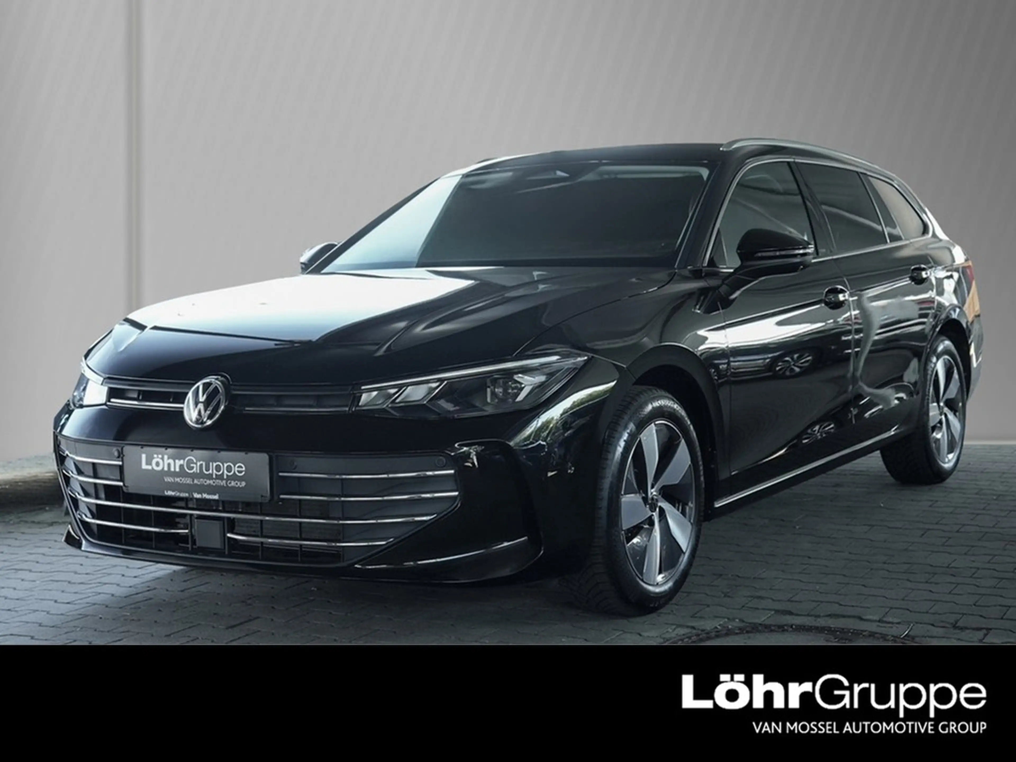 Volkswagen Passat Variant 1,5 eTSI DSG Business,AHK,LED,ACC 360° Kamera,S...