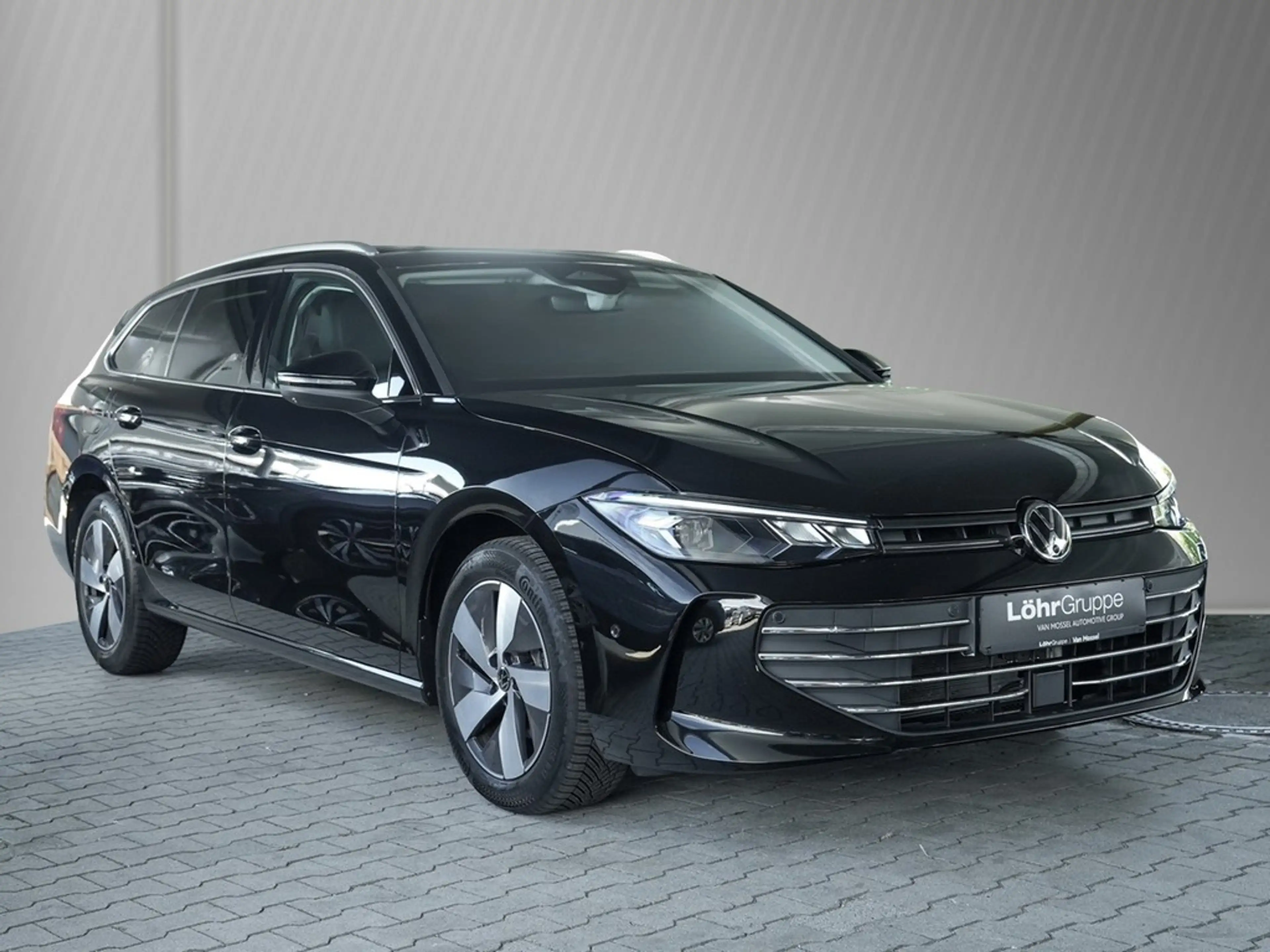 Volkswagen Passat Variant 1,5 eTSI DSG Business,AHK,LED,ACC 360° Kamera,S... — photo 3