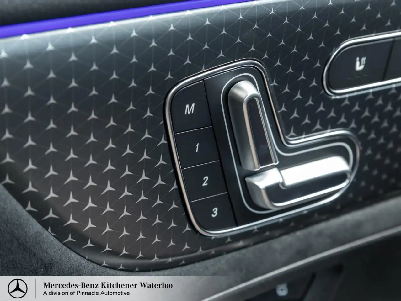 Mercedes-Benz GLB снимка Mercedes-Benz GLB