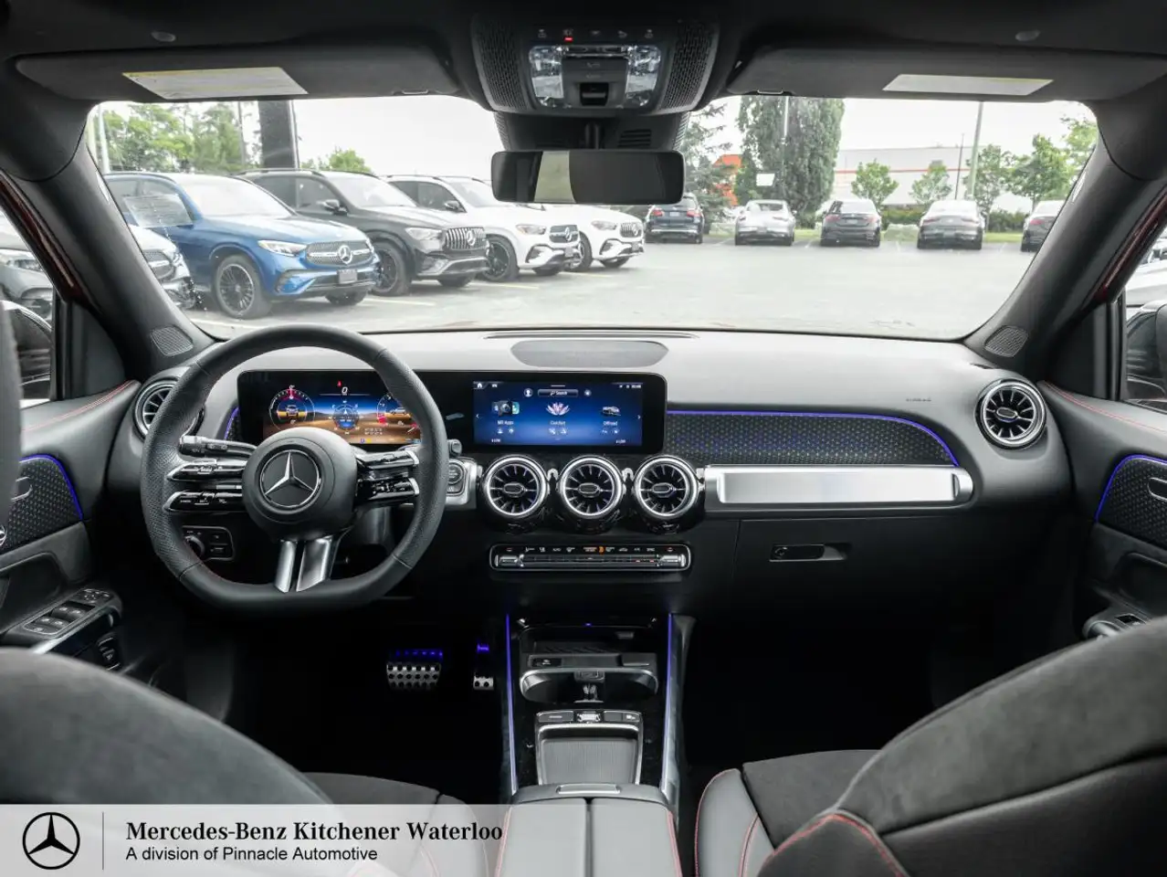 Mercedes-Benz GLB снимка Mercedes-Benz GLB