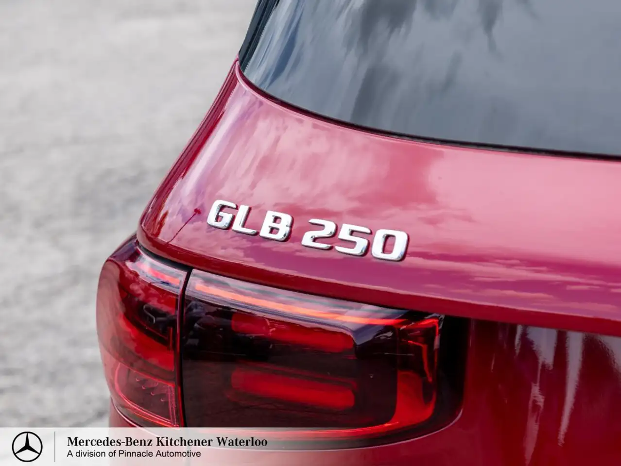 Mercedes-Benz GLB снимка Mercedes-Benz GLB