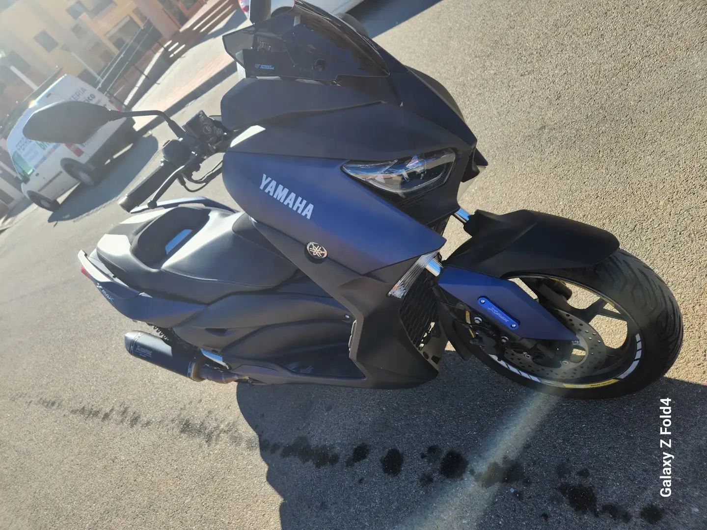 Yamaha X-Max 300 Modrá - 1