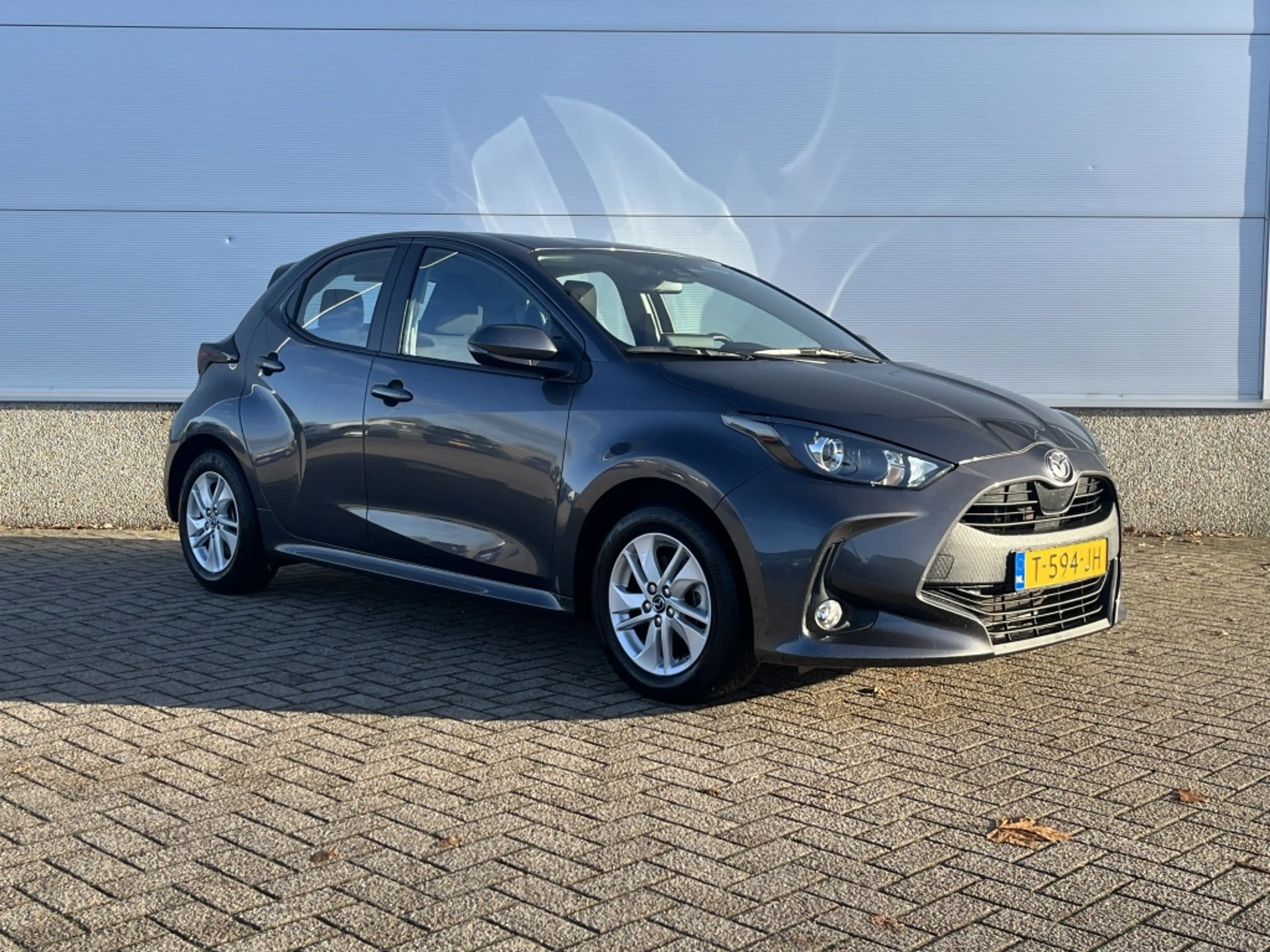 Mazda 2 Hybrid 1.5 Agile, camera, cruise, apple/andr.carpl — photo 2