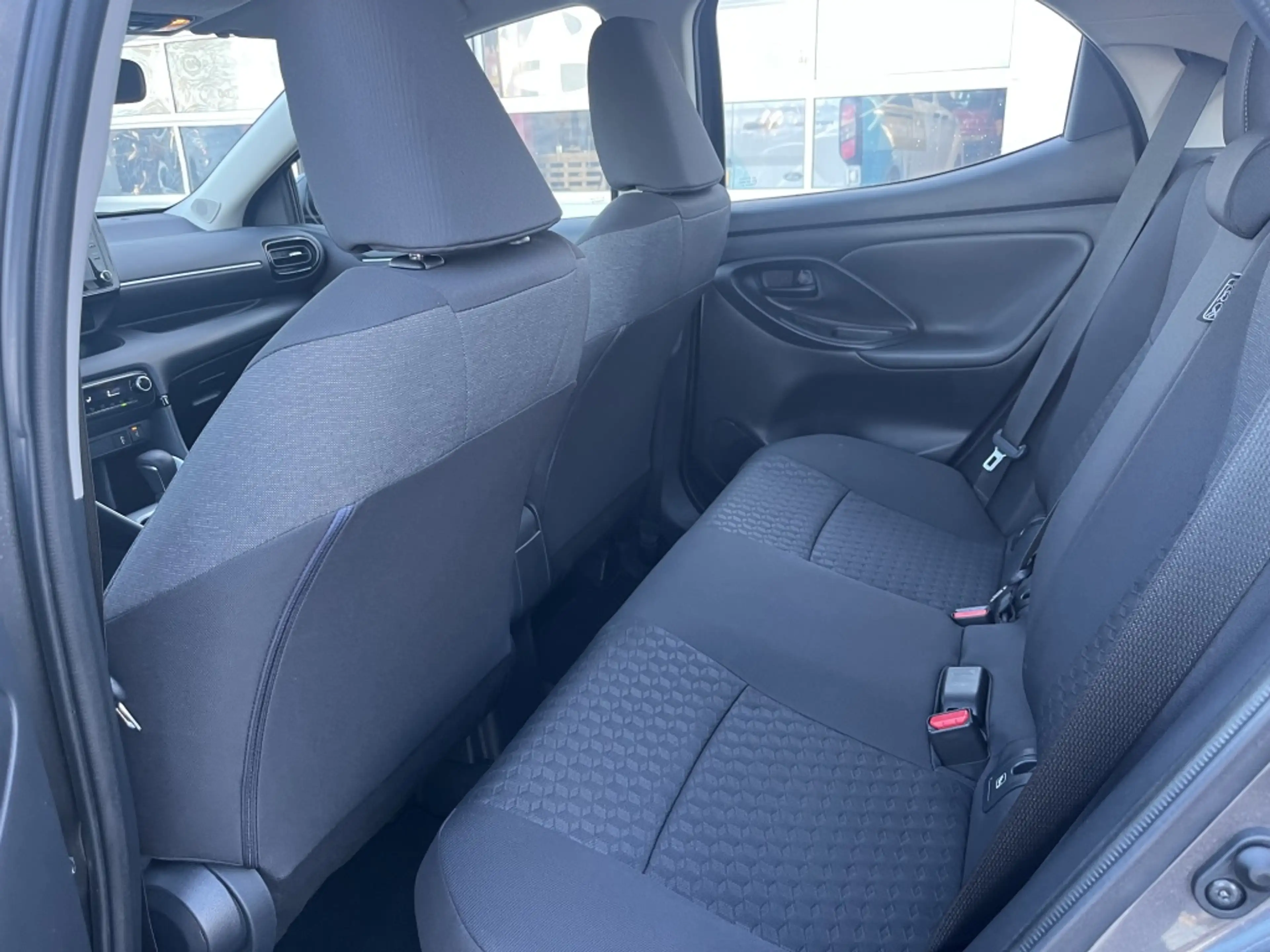 Mazda 2 Hybrid 1.5 Agile, camera, cruise, apple/andr.carpl — photo 5