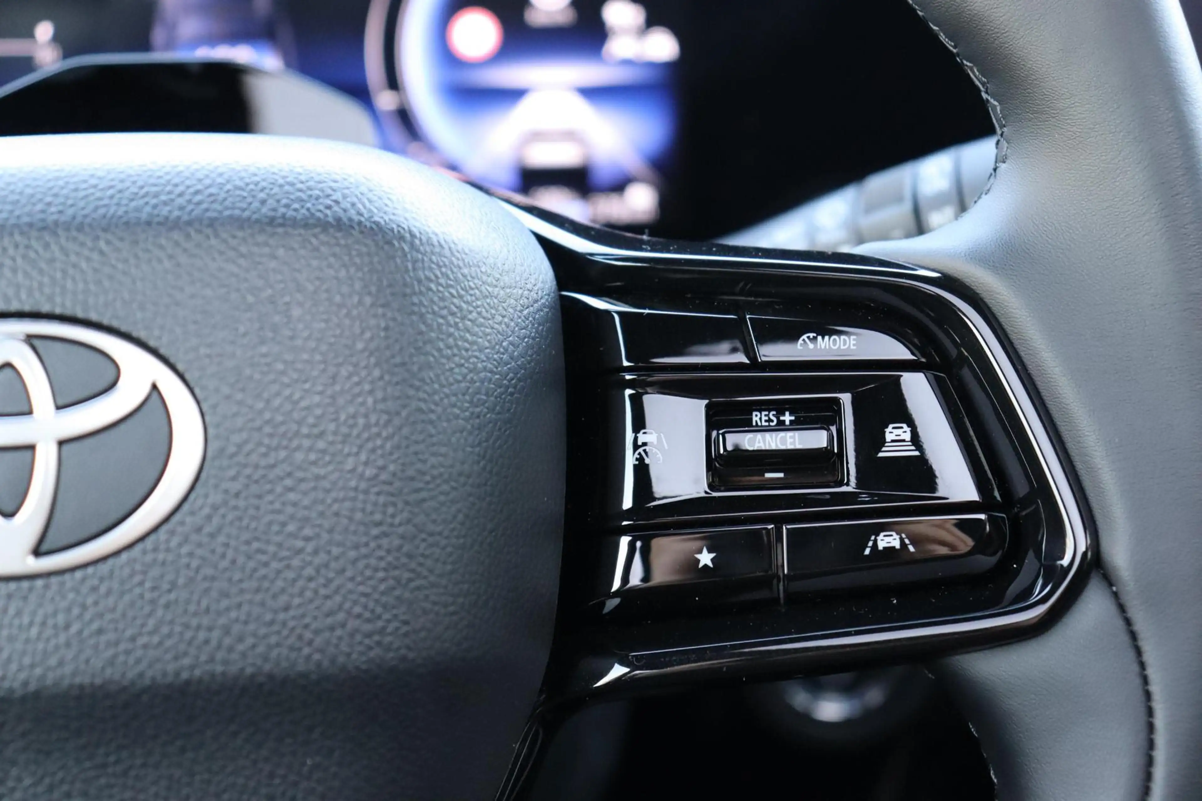 Toyota Urban Cruiser Executive 61 kWh, JBL, 360 Camera, Adaptieve cruis — photo 13