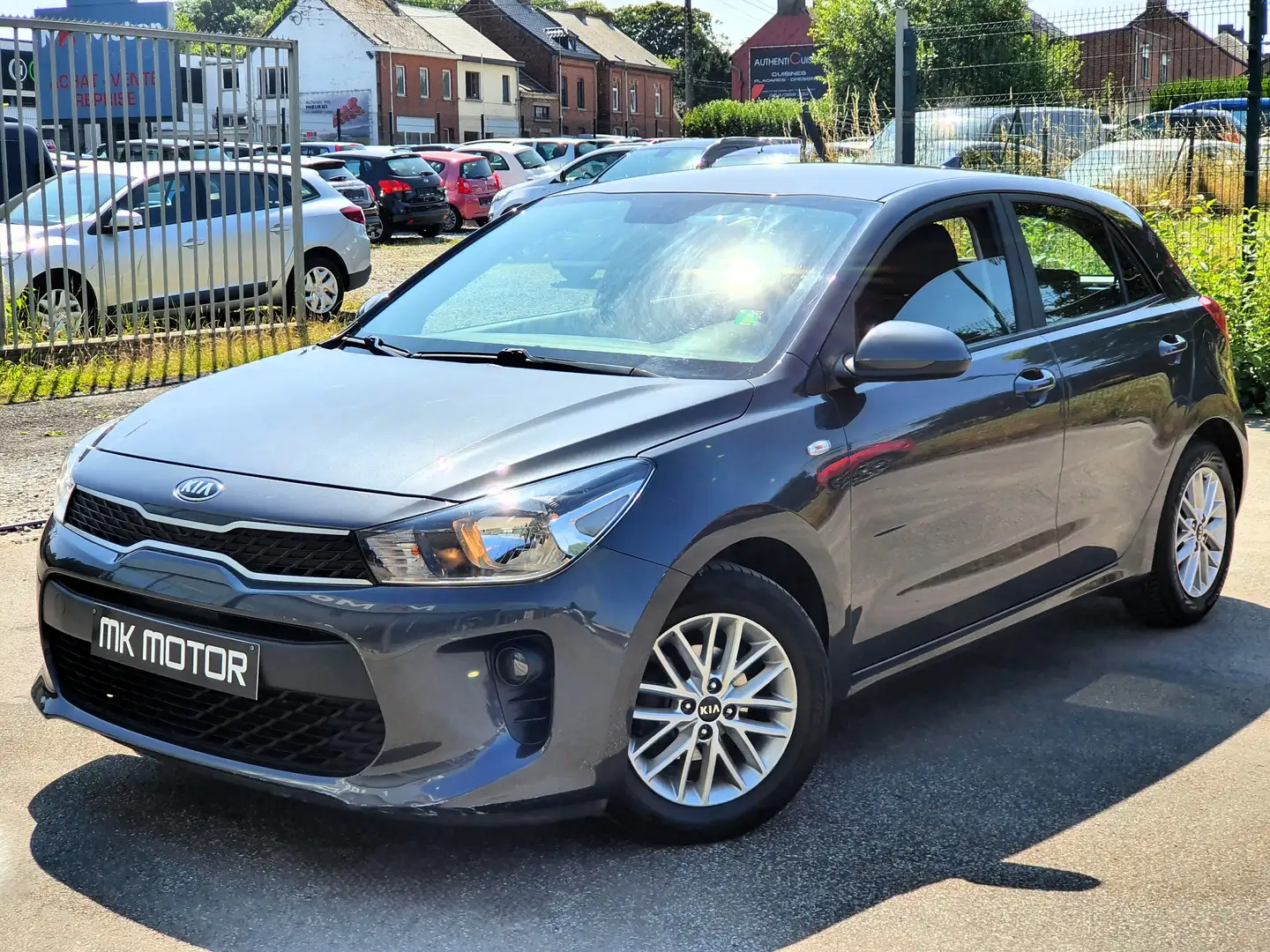 Kia Rio 🟢1.2 ESSENCE 84 CV - GPS - CAMERA - FULL CARNET Grey - 2