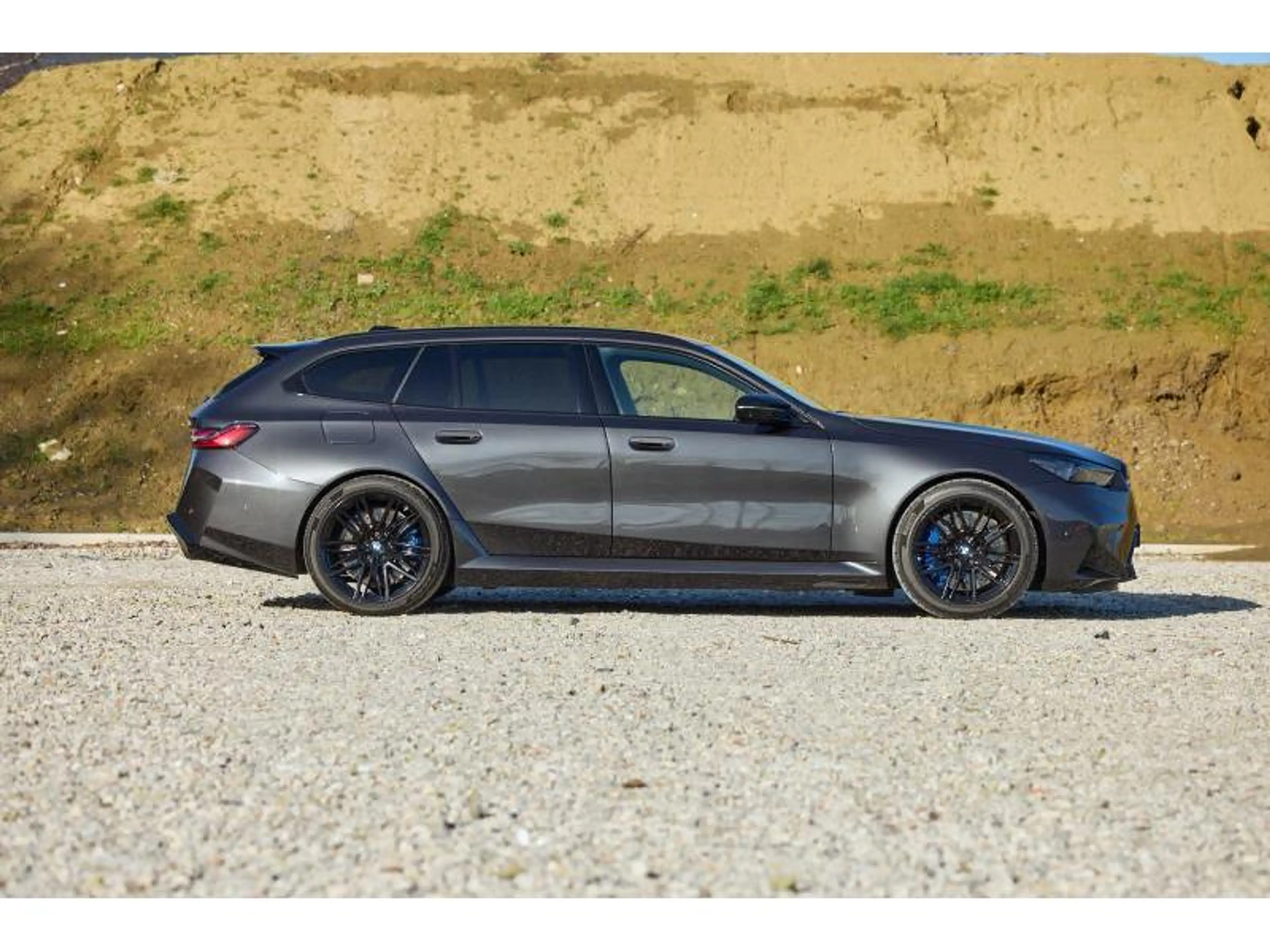 BMW M5 M5 Touring — photo 3
