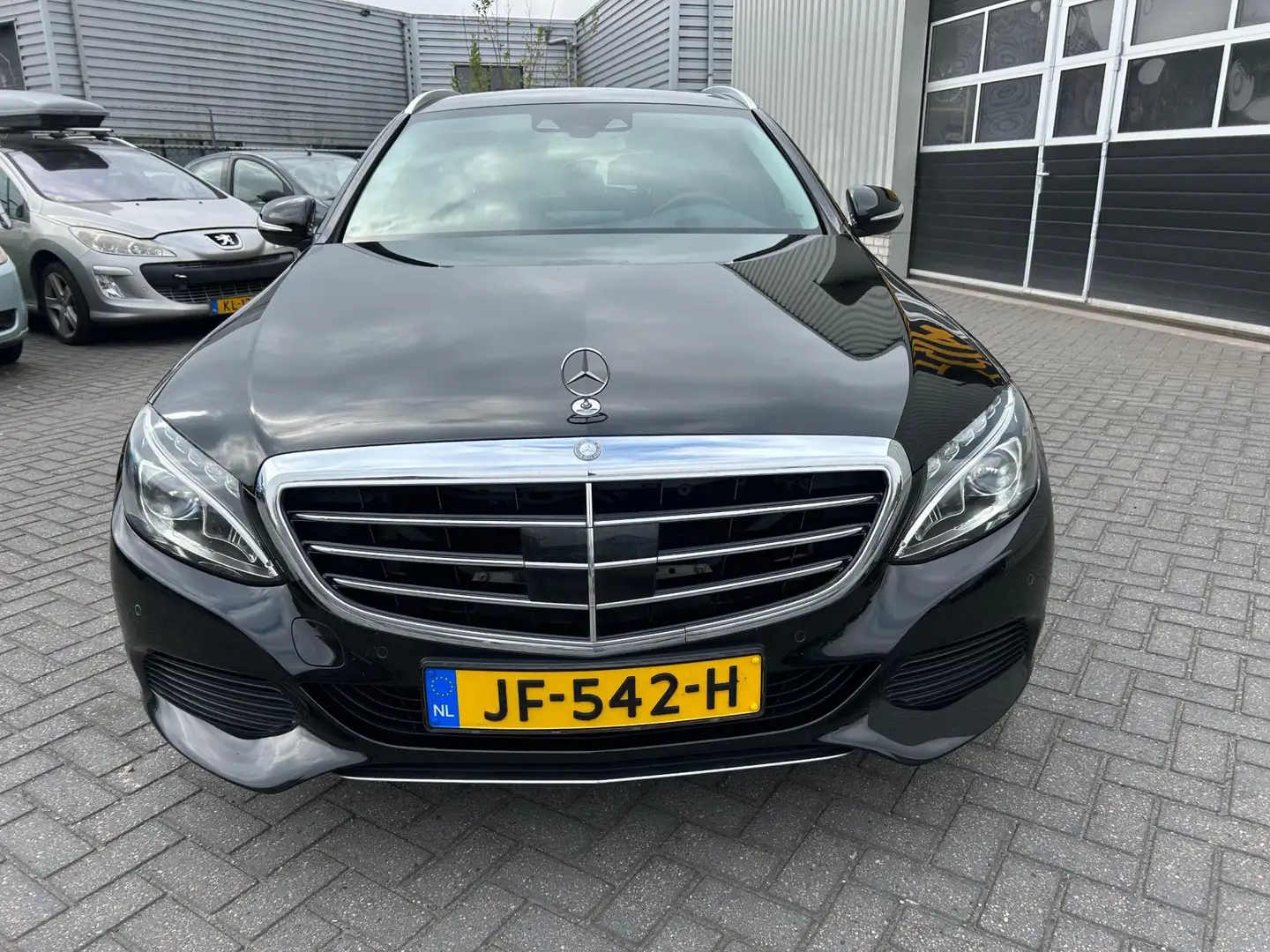 Mercedes-Benz C 200 Estate Prestige | LED | LEER | BURMESTER | HEAD UP Schwarz - 2