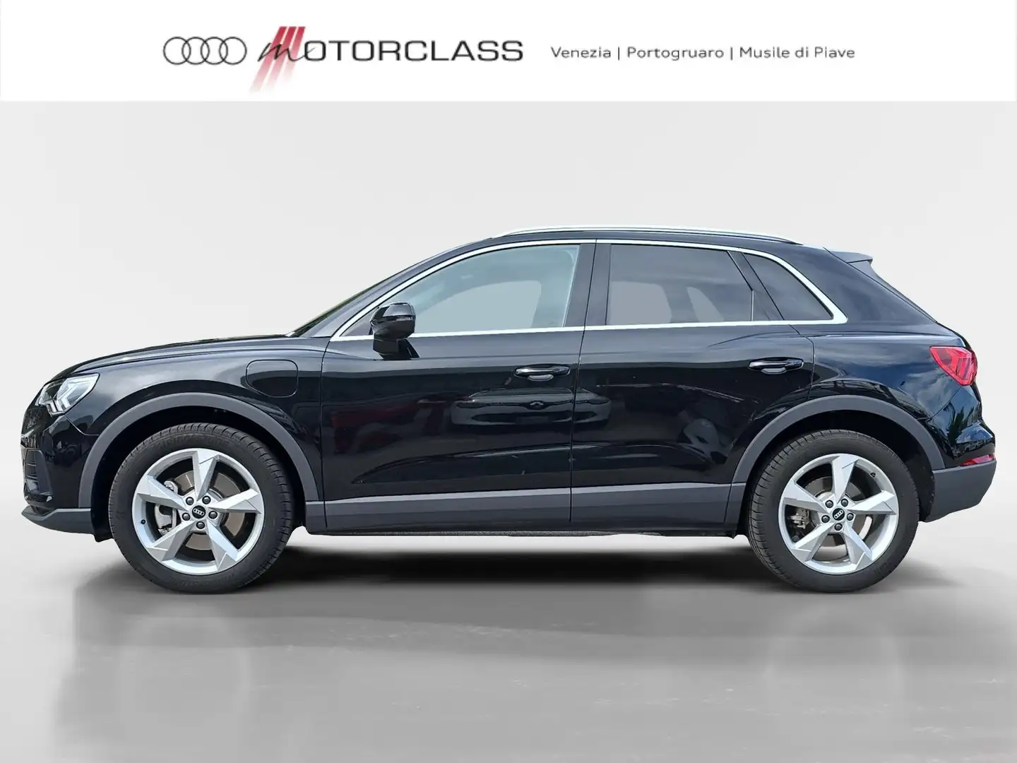 Audi Q3 45 1.4 tfsi e business s tronic Noir - 2