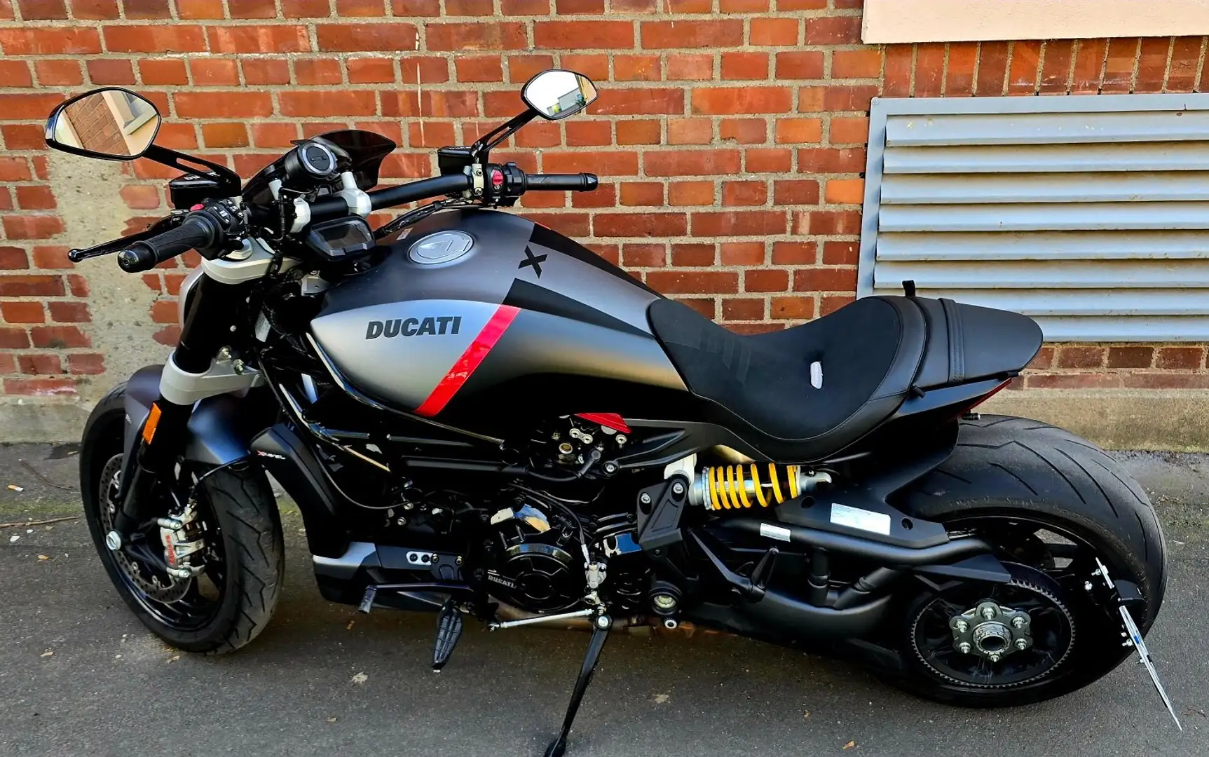 Ducati XDiavel BLACKSTAR Argintiu - 2