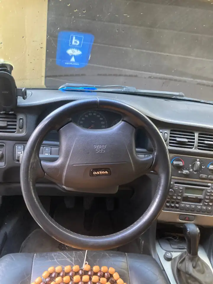 Volvo V70 2.5, foto 8