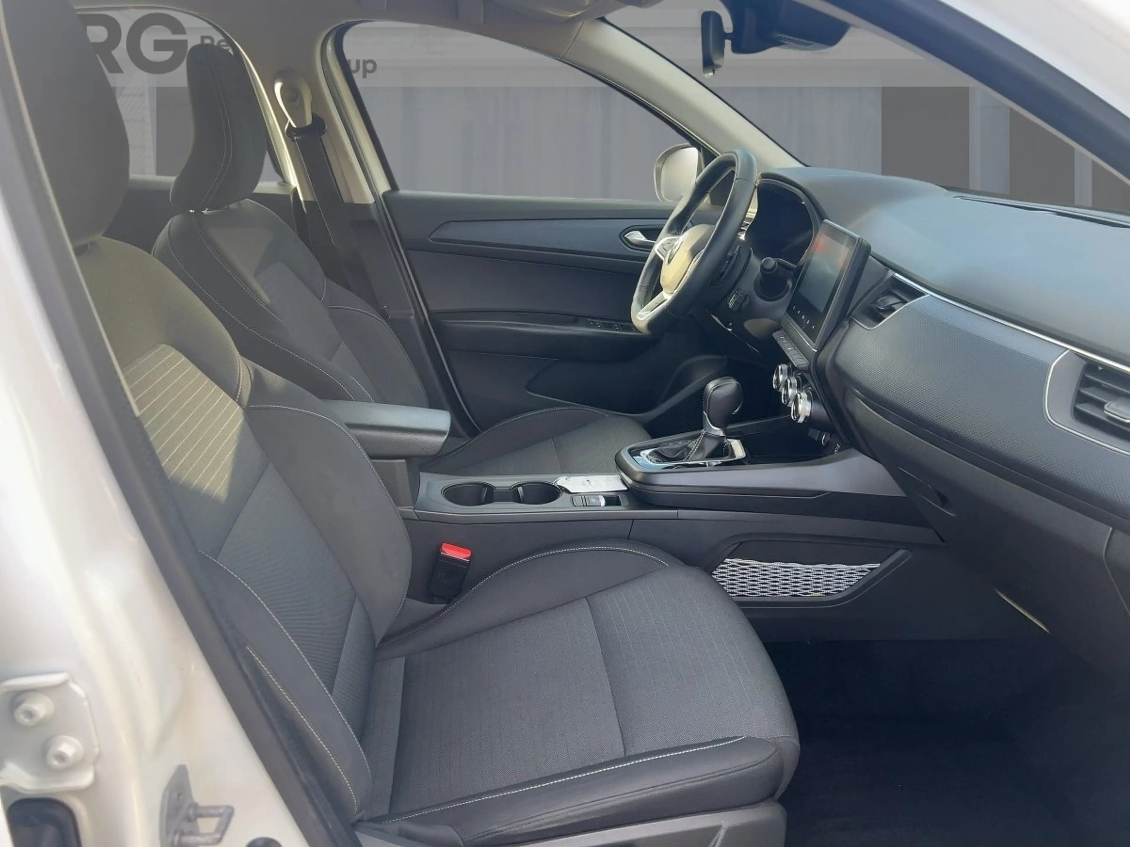 Renault Arkana EQUILIBRE TCe 140 EDC RÜCKFAHRKAMERA — photo 8