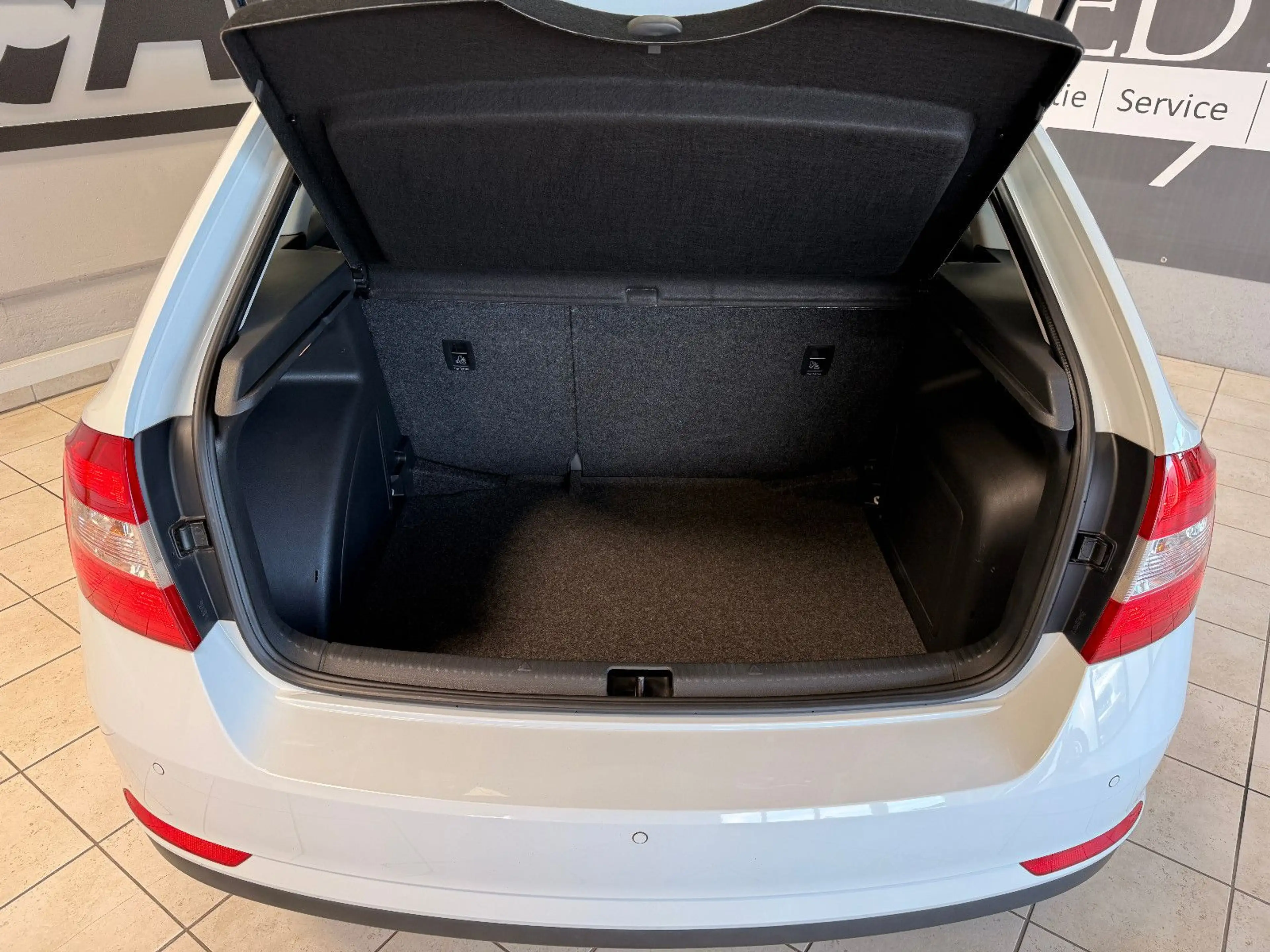Skoda Rapid/Spaceback Spaceback Ambition/Klima/Sitzhu./PDC/ — photo 4