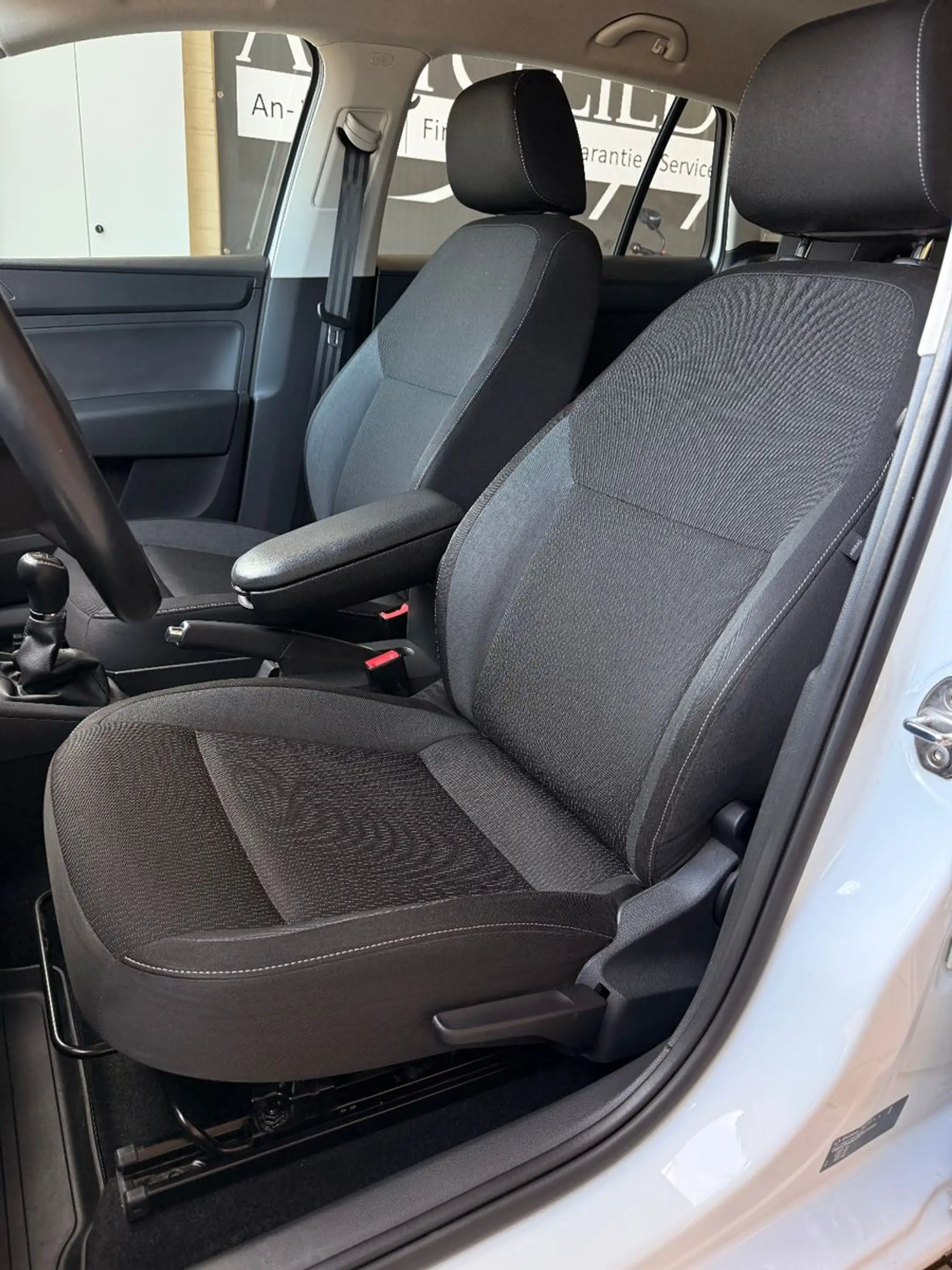 Skoda Rapid/Spaceback Spaceback Ambition/Klima/Sitzhu./PDC/ — photo 11