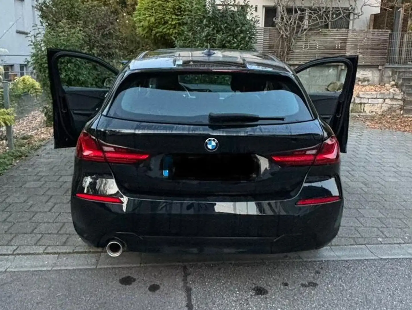BMW 118 Sport line Schwarz - 2