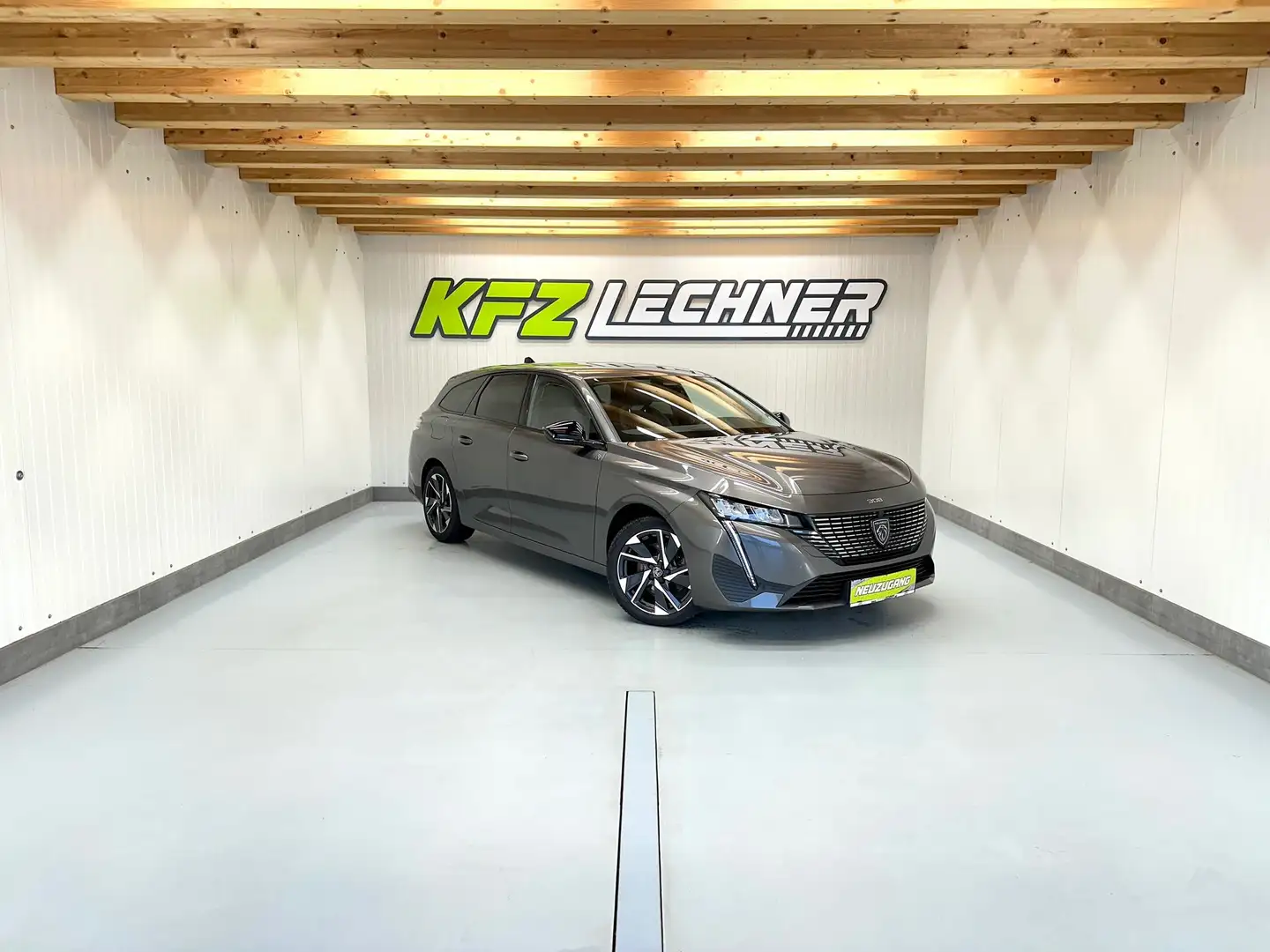 Peugeot 308 SW 1.5 BlueHDi "Allure Pack" R-KAM*NAVI*LED*SITZH Grau - 1
