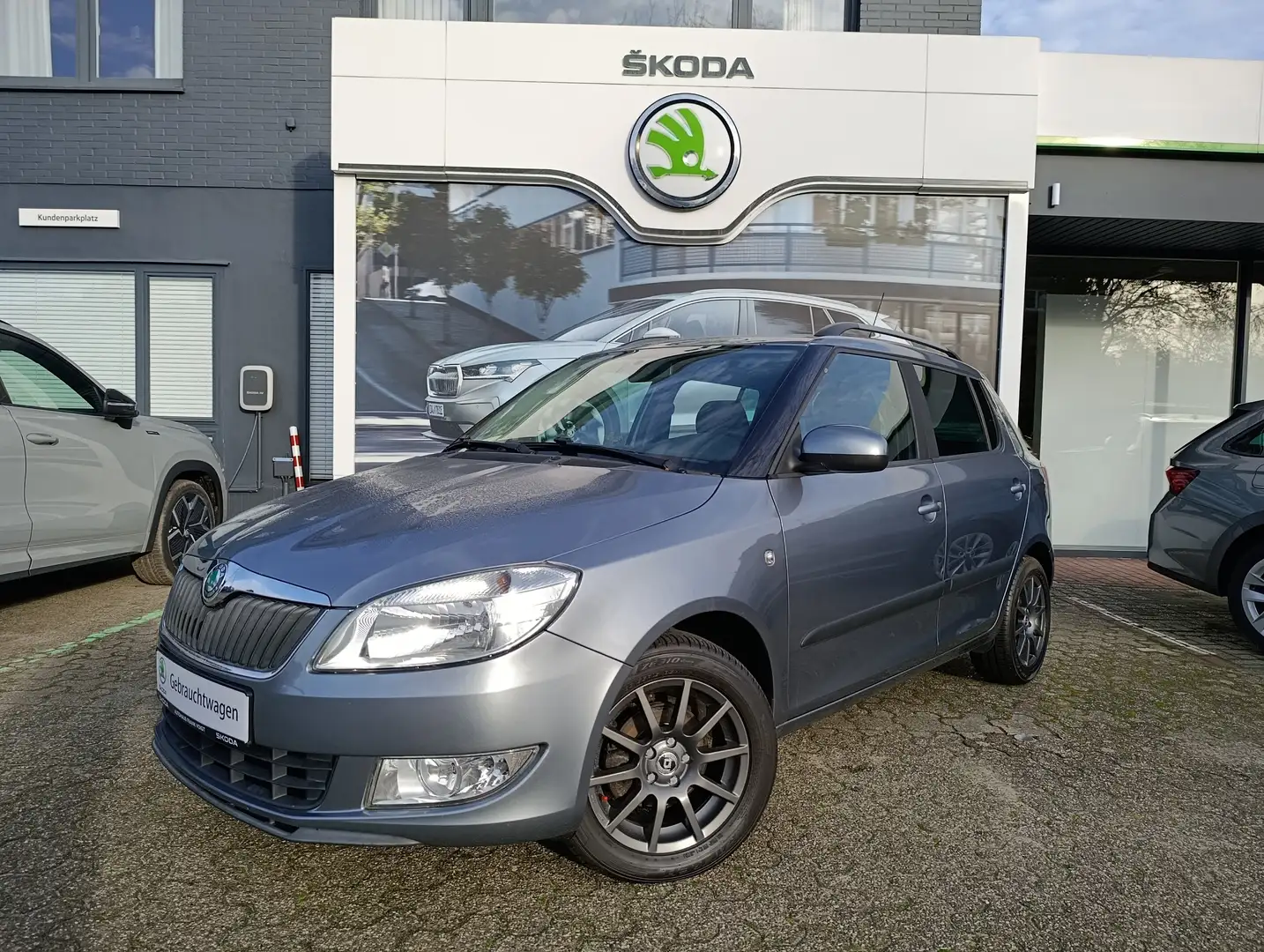 Skoda Fabia Ambition Grau - 1