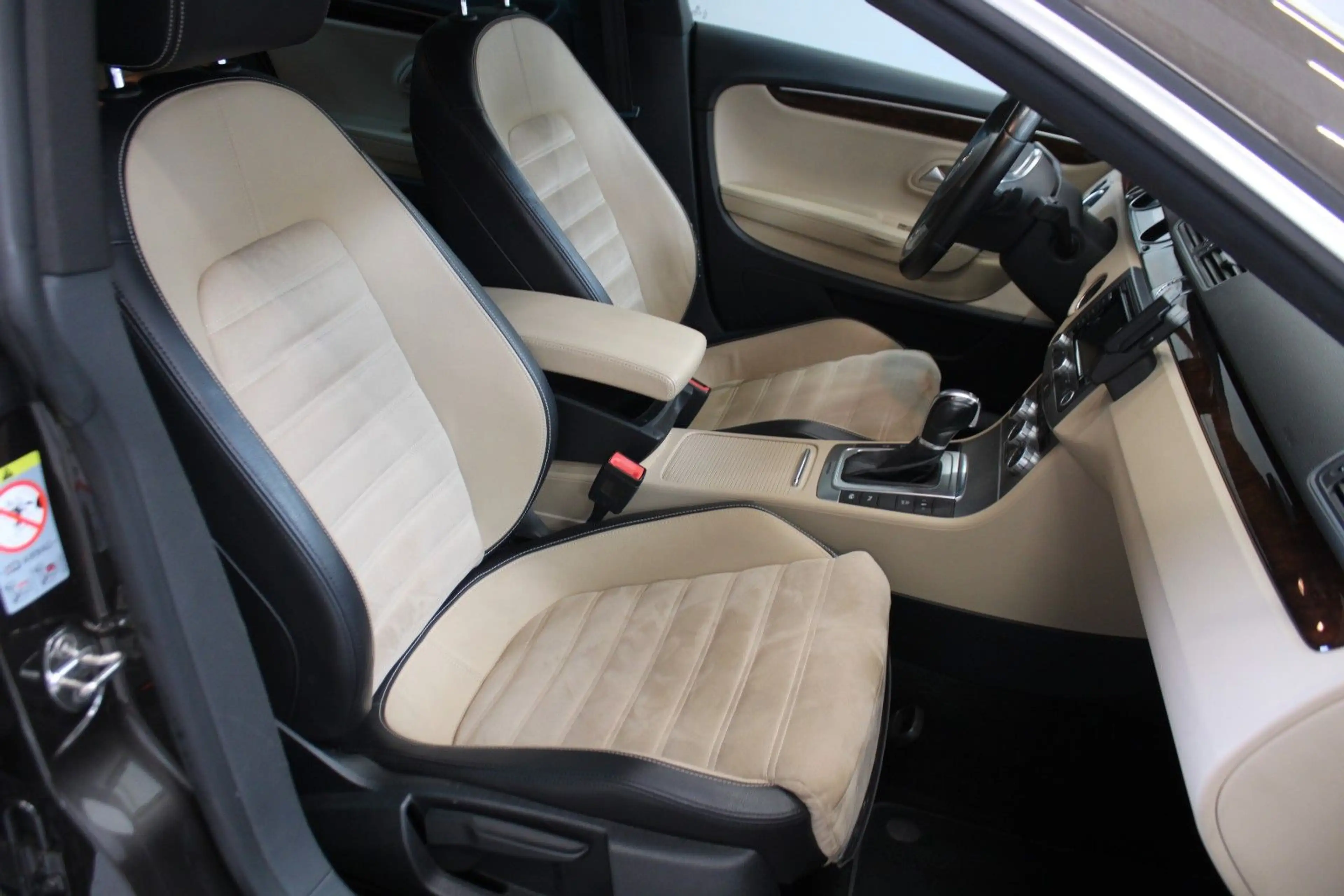 Volkswagen CC 2.0l TDI 4Motion Auto./R-LINE/NAVI/ACC/AHK/ — photo 15