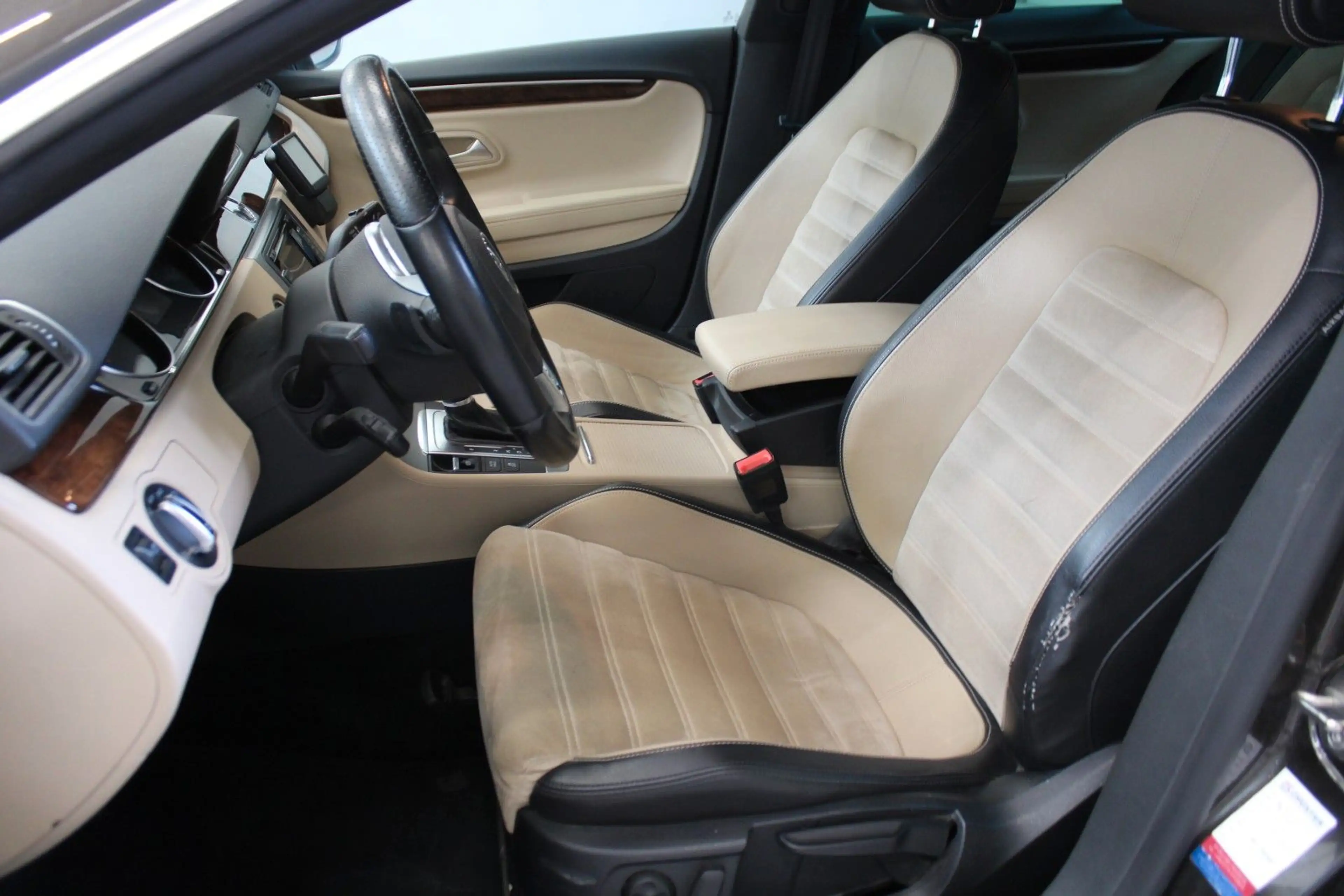 Volkswagen CC 2.0l TDI 4Motion Auto./R-LINE/NAVI/ACC/AHK/ — photo 12