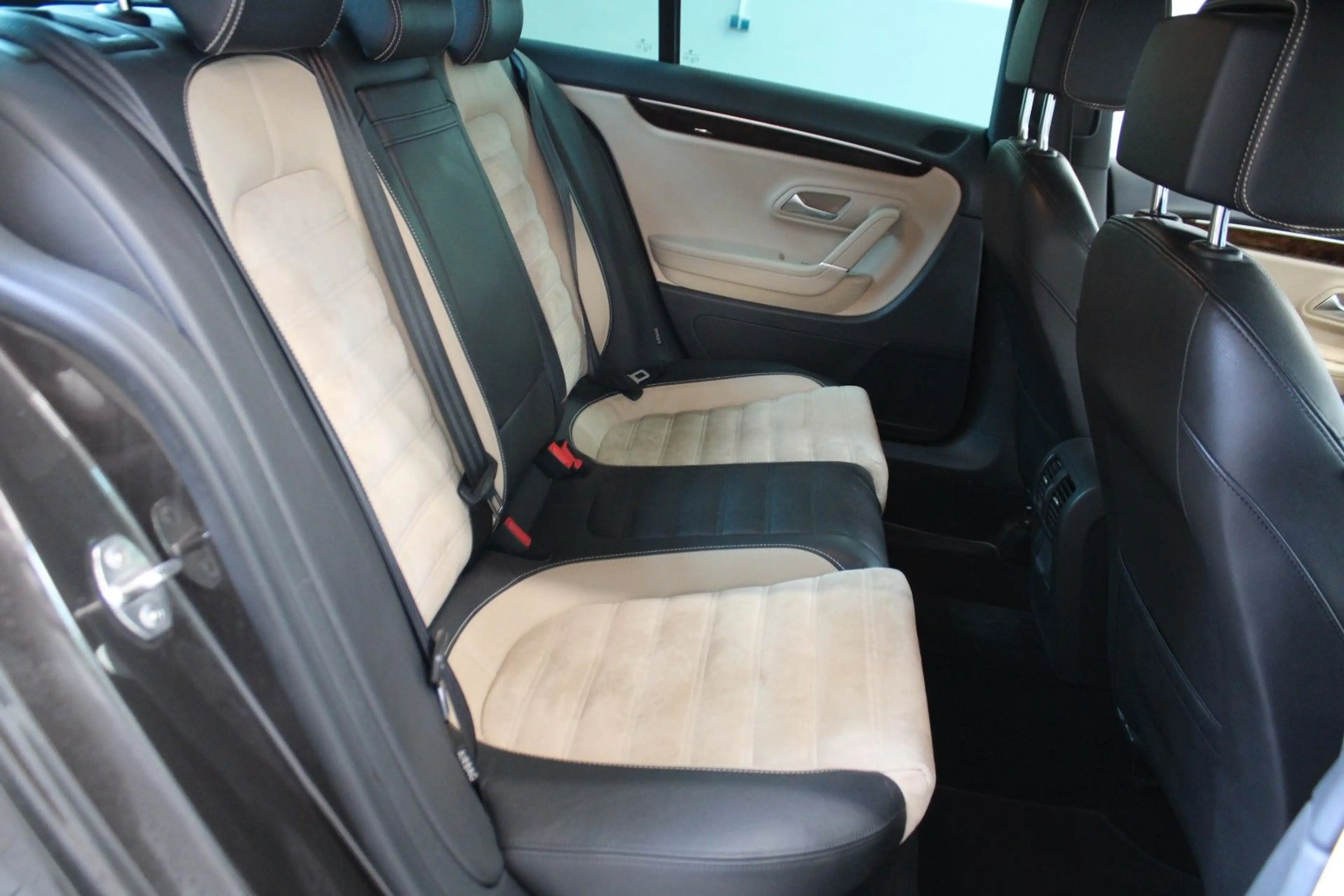 Volkswagen CC 2.0l TDI 4Motion Auto./R-LINE/NAVI/ACC/AHK/ — photo 14