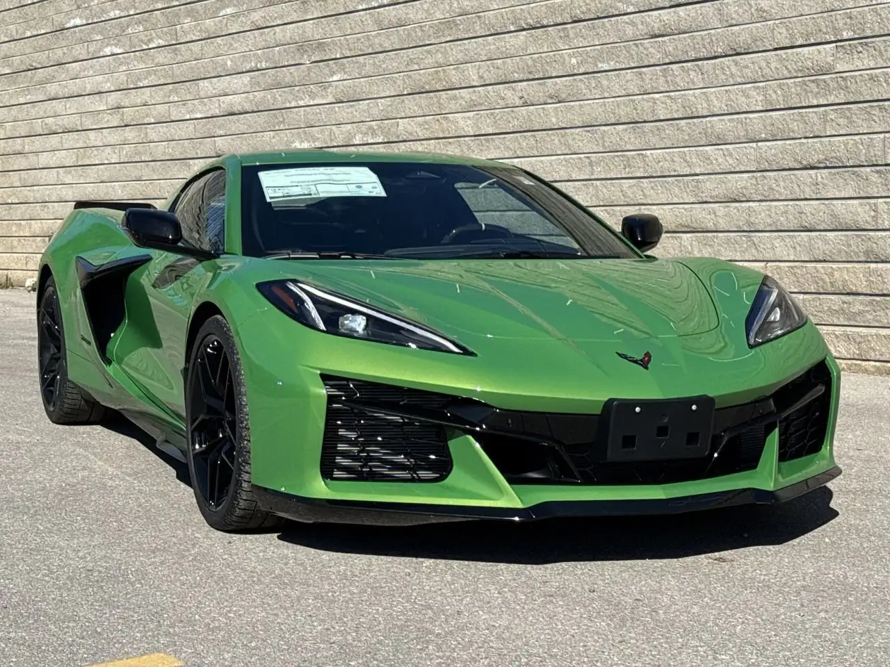 Chevrolet Corvette снимка Chevrolet Corvette