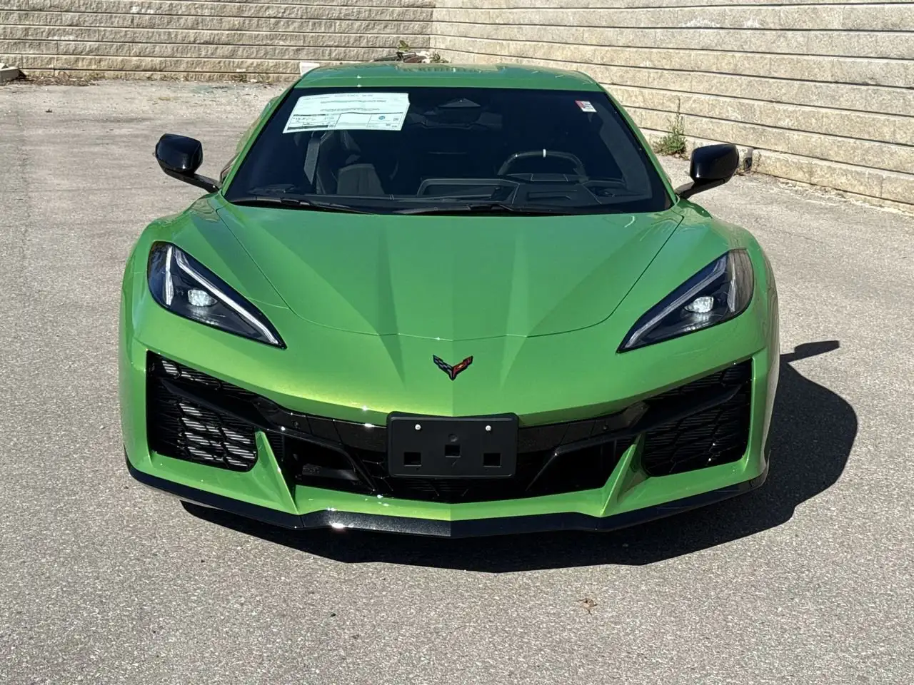 Chevrolet Corvette снимка Chevrolet Corvette