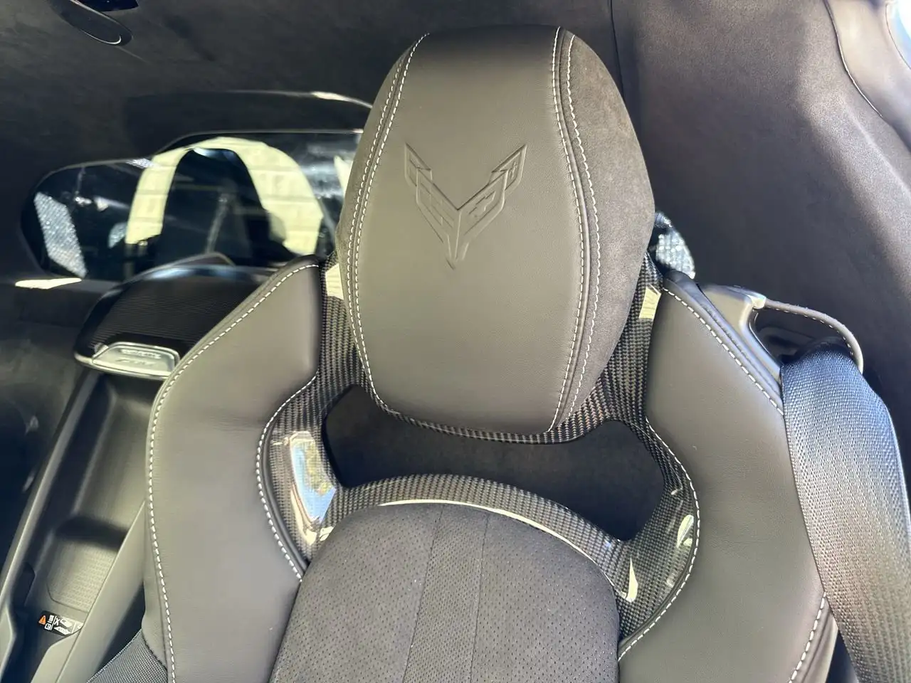 Chevrolet Corvette снимка Chevrolet Corvette