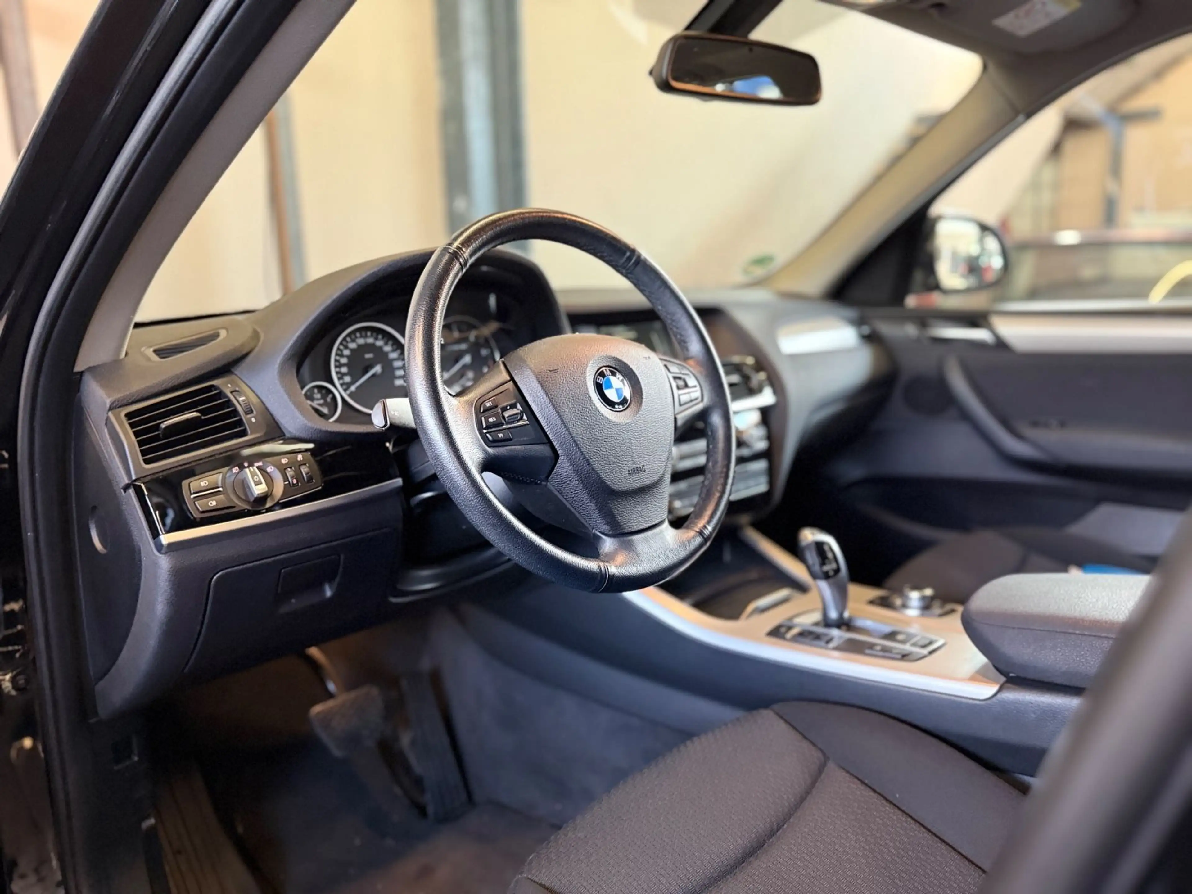 BMW X3 xDrive 20 d Advantage 18Zoll 1.Hand — photo 11