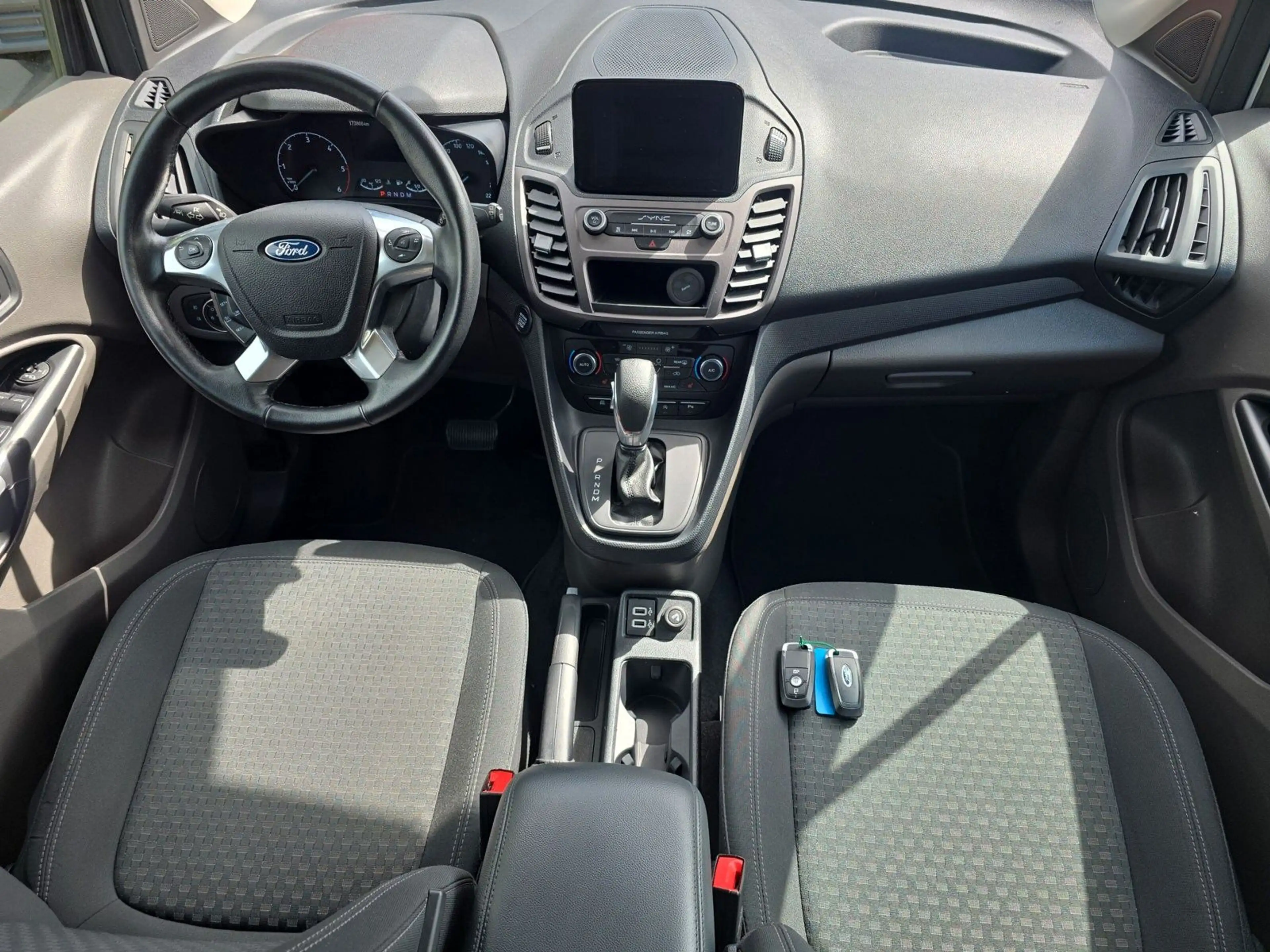 Ford Grand Tourneo Connect  LED NAVI KAMERA — photo 11