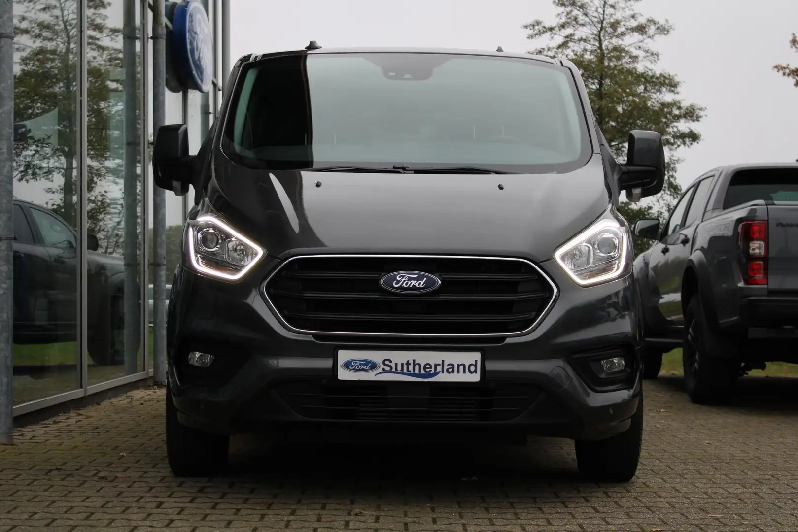 Ford Transit Custom 300 2.0 TDCI L1H1 Limited DC | 170pk Automaat | Du Grijs - 2