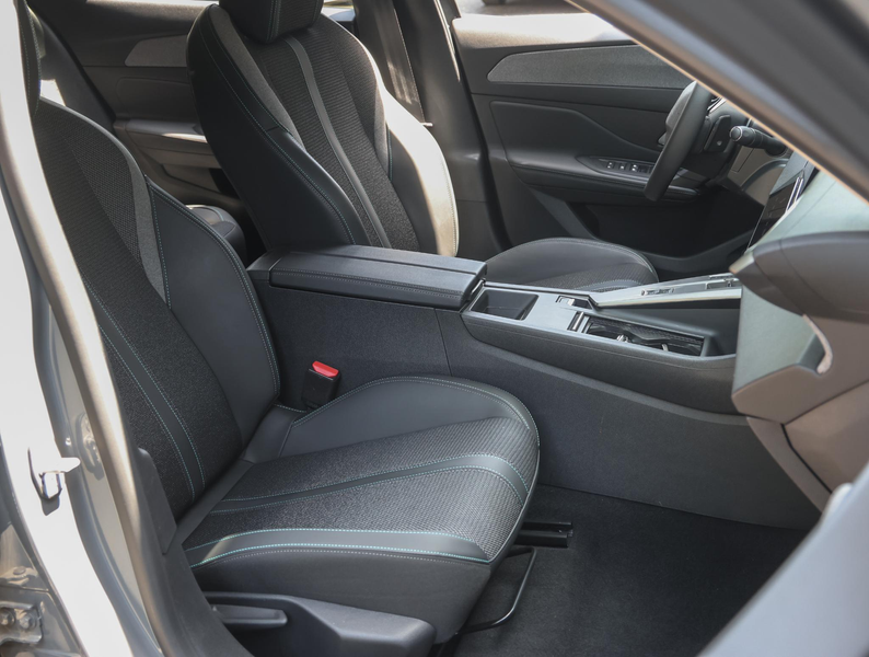Peugeot 408 1.2 145pk Hybrid Allure | Camera voor + achter | A — photo 9