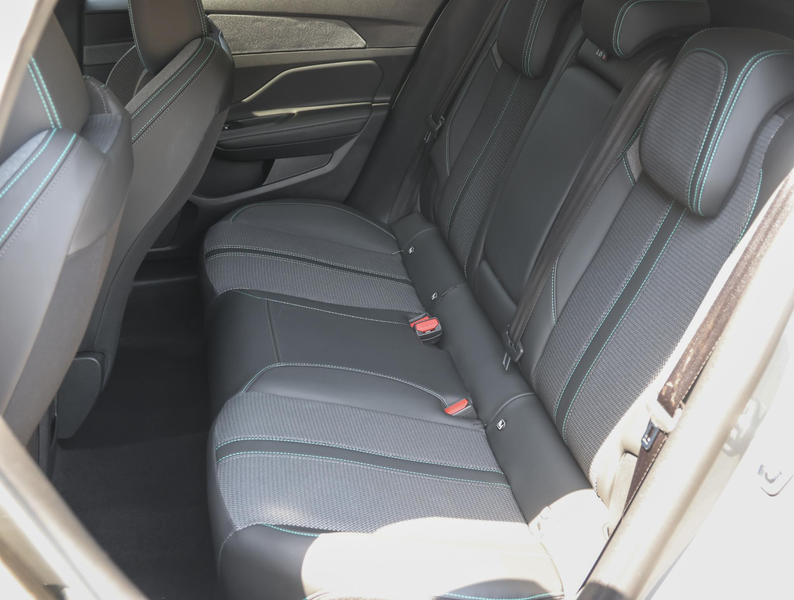 Peugeot 408 1.2 145pk Hybrid Allure | Camera voor + achter | A — photo 15