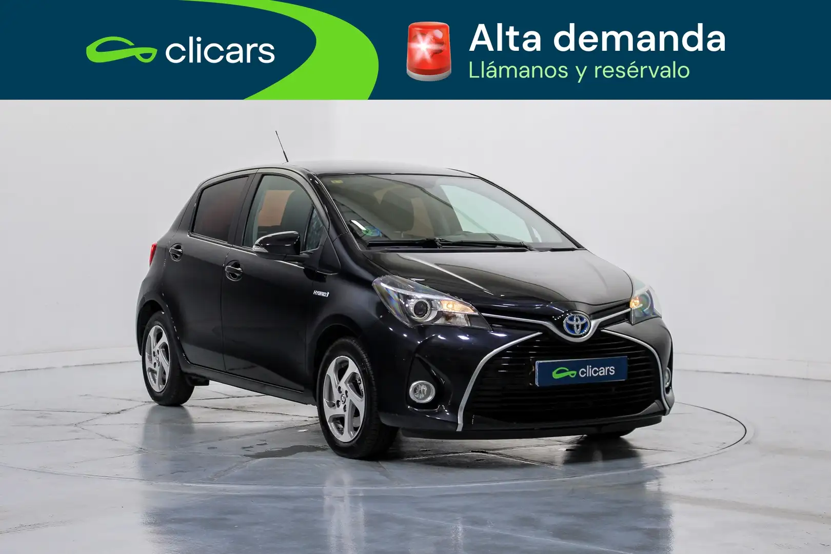 Toyota Yaris HSD 1.5 Advance Negro - 2