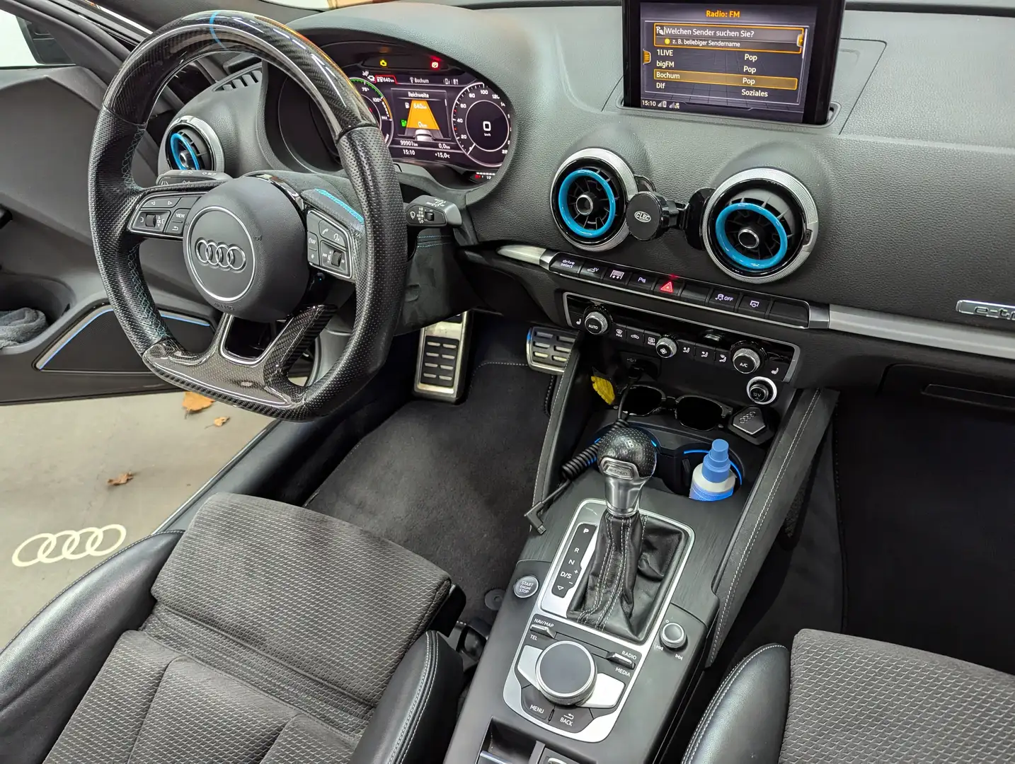 Audi A3 1.4 TFSI Sportback e-tron S line - 1