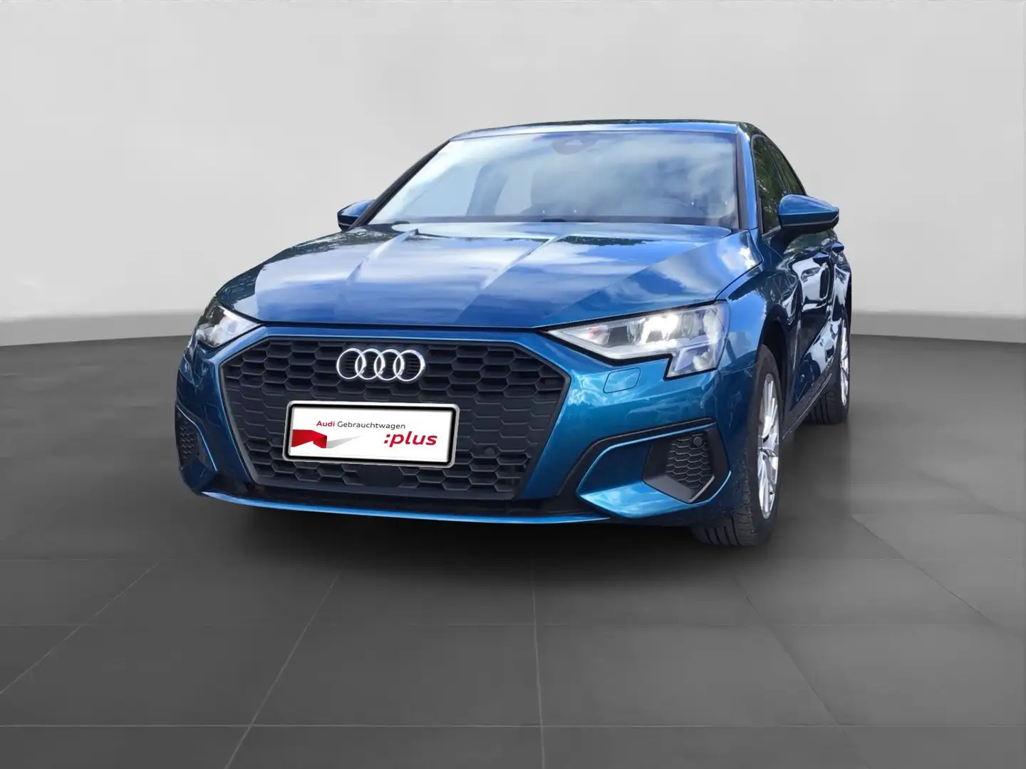 Audi A3 40 TFSIe APS INTERFACE Blu/Azzurro - 2