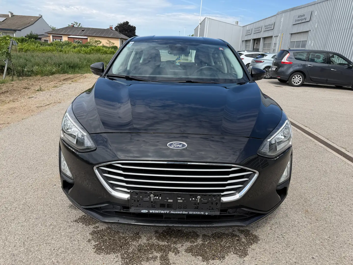 Ford Focus 1.0 Ecoboost Cool&Connect Schwarz - 2