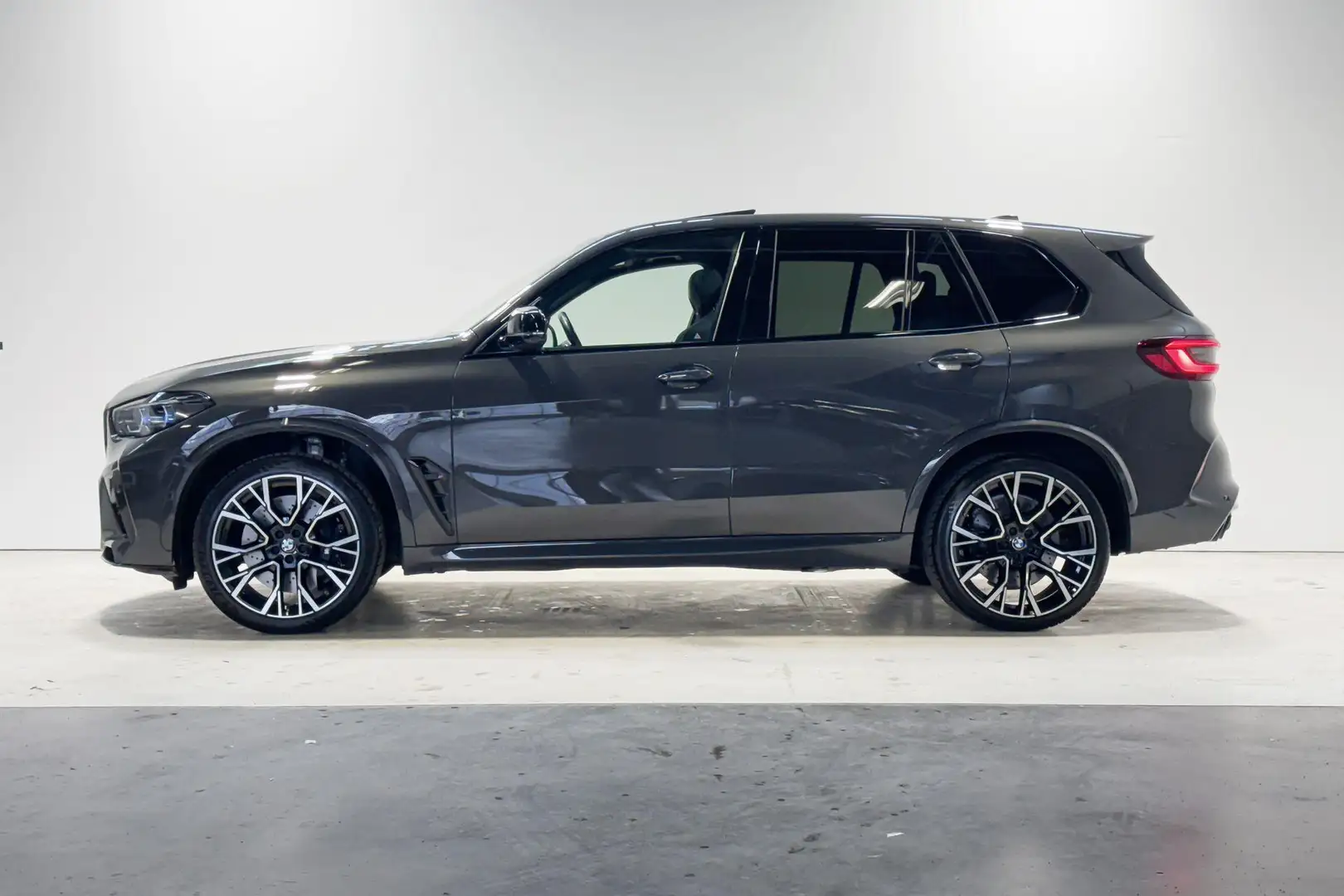 BMW X5 M Competition | Selections 3500 Gris - 2