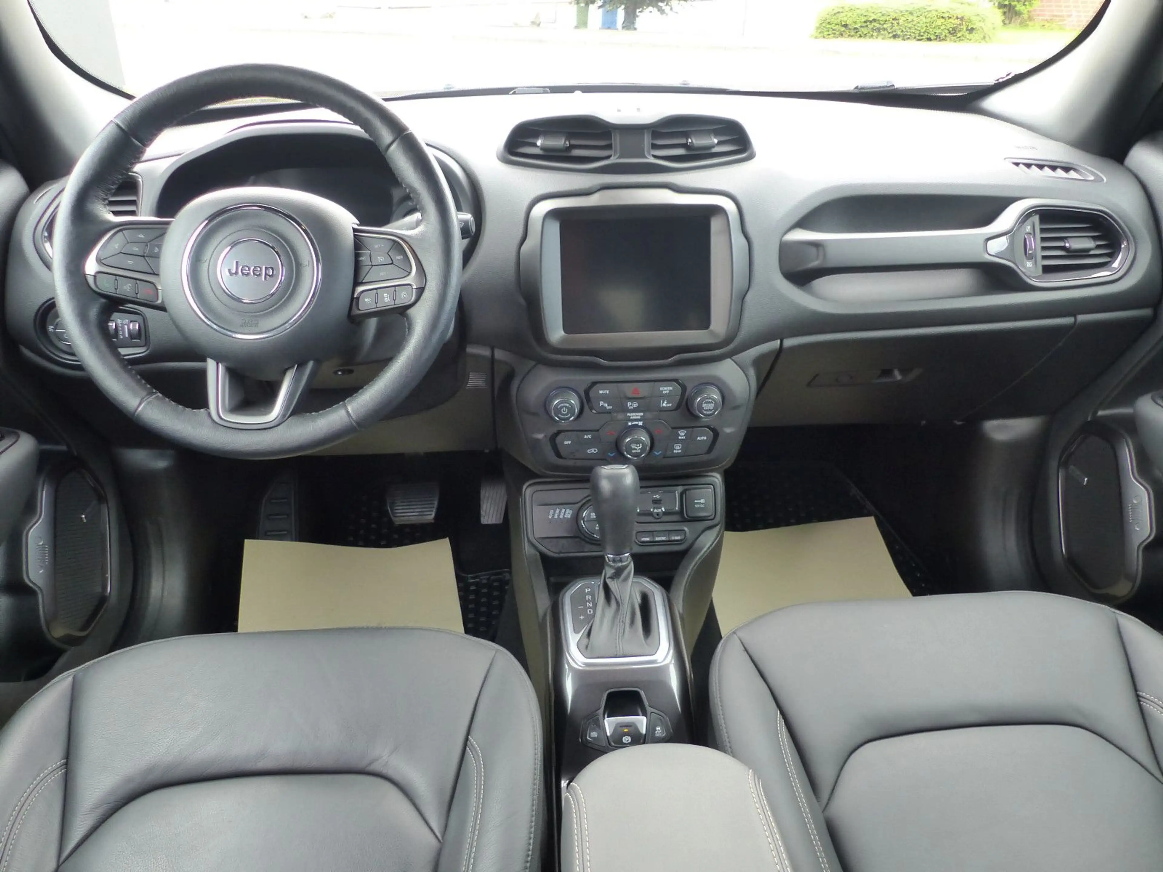 Jeep Renegade S PHEV 4xe LED Navi Allwetter — photo 13