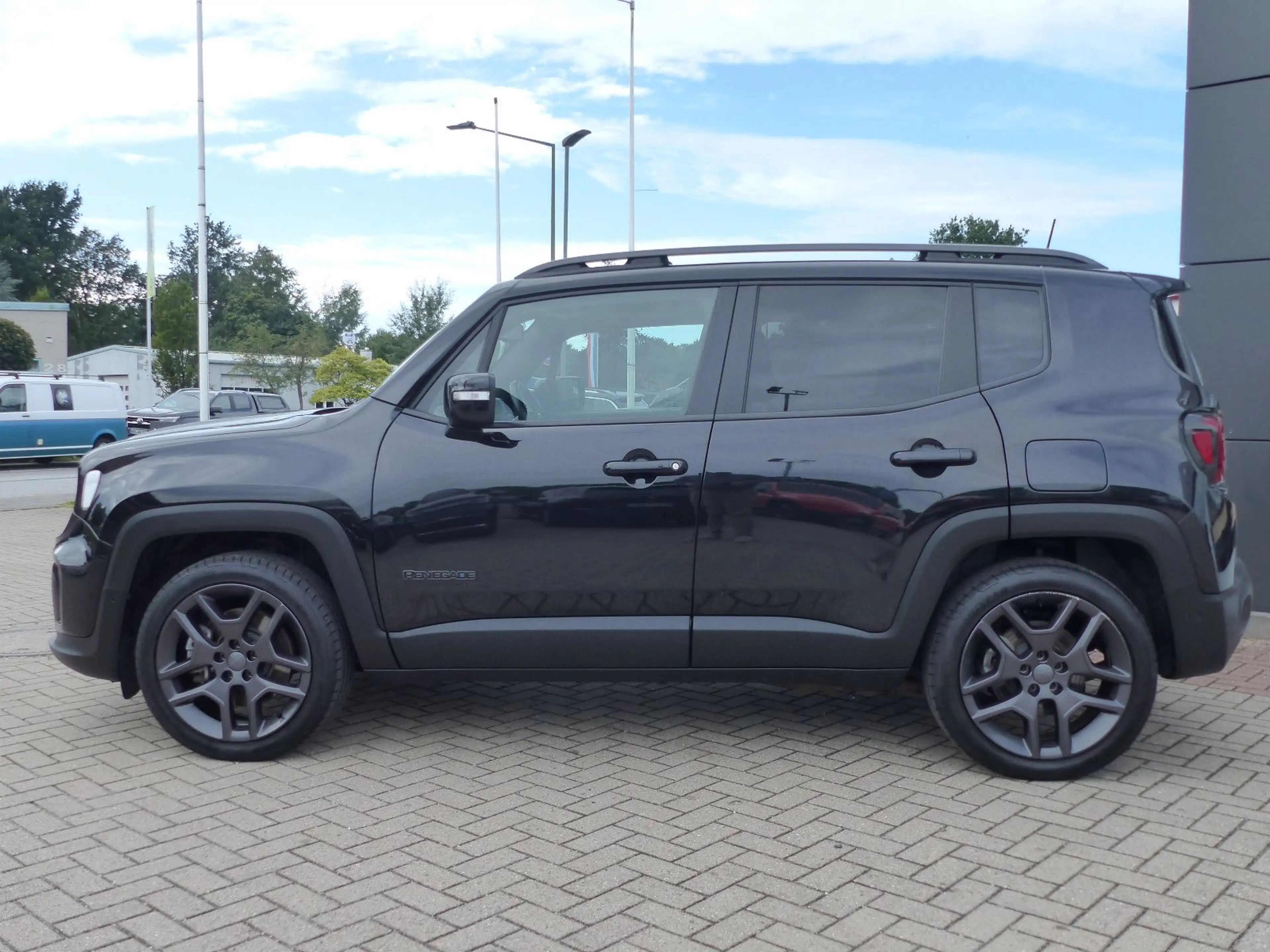 Jeep Renegade S PHEV 4xe LED Navi Allwetter — photo 8