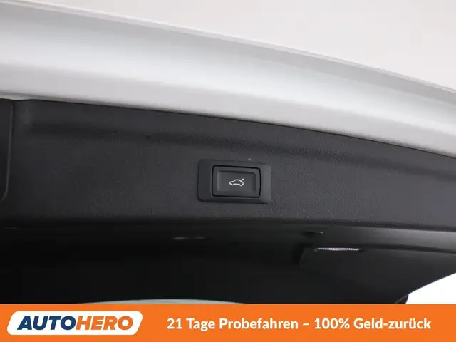 Audi Q3 view 29
