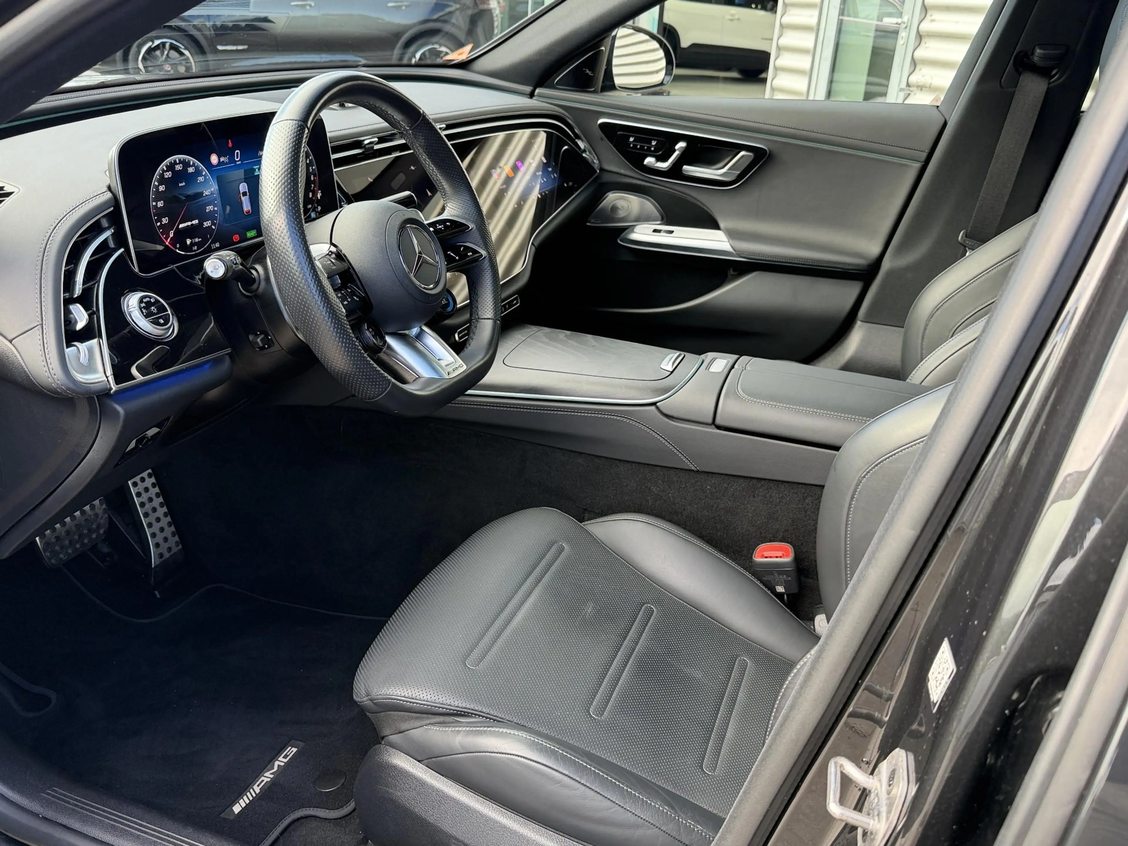Mercedes-Benz E 53 AMG Estate 4MATIC+ Night Edition Burmester | Panorama — photo 5