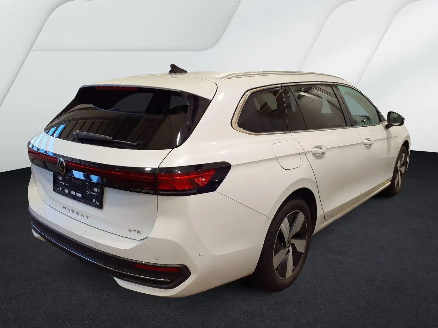 Volkswagen Passat Variant 1.5 eTSI DSG Businss DAB+ IQDrive Weiß - 2