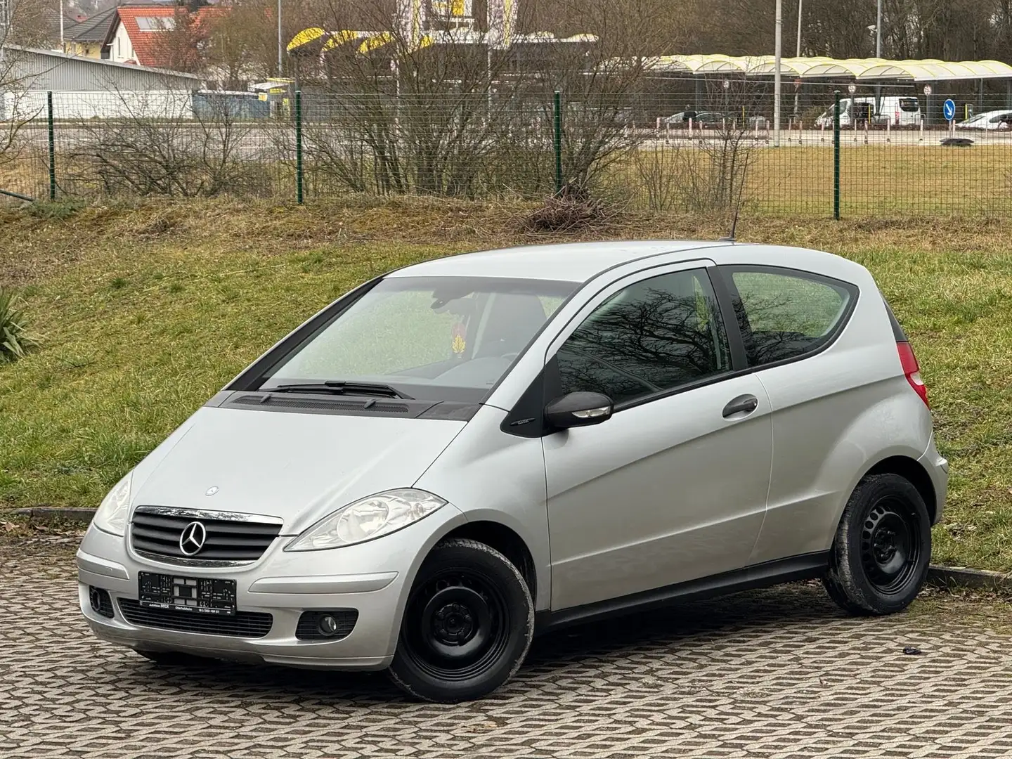 Mercedes-Benz A 170 A-Klasse 3-Türer Avantgarde Tüv Neu Silber - 2