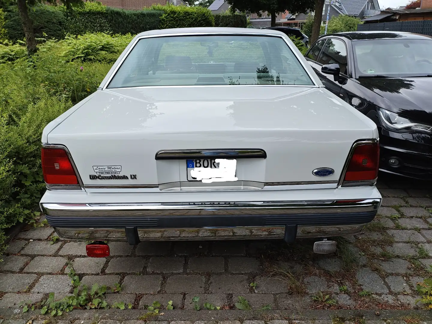 Ford Crown Ford LTD Crown Victoria V8 mit H-Zulassung Bianco - 2